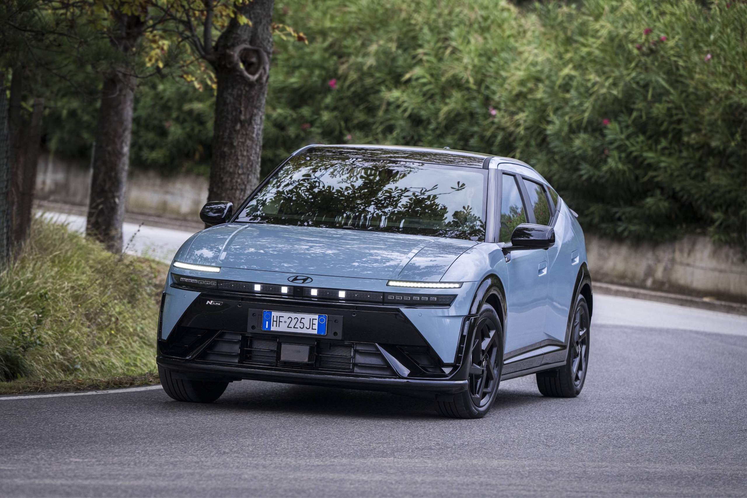 Hyundai IONIQ 3, una scossa di carattere