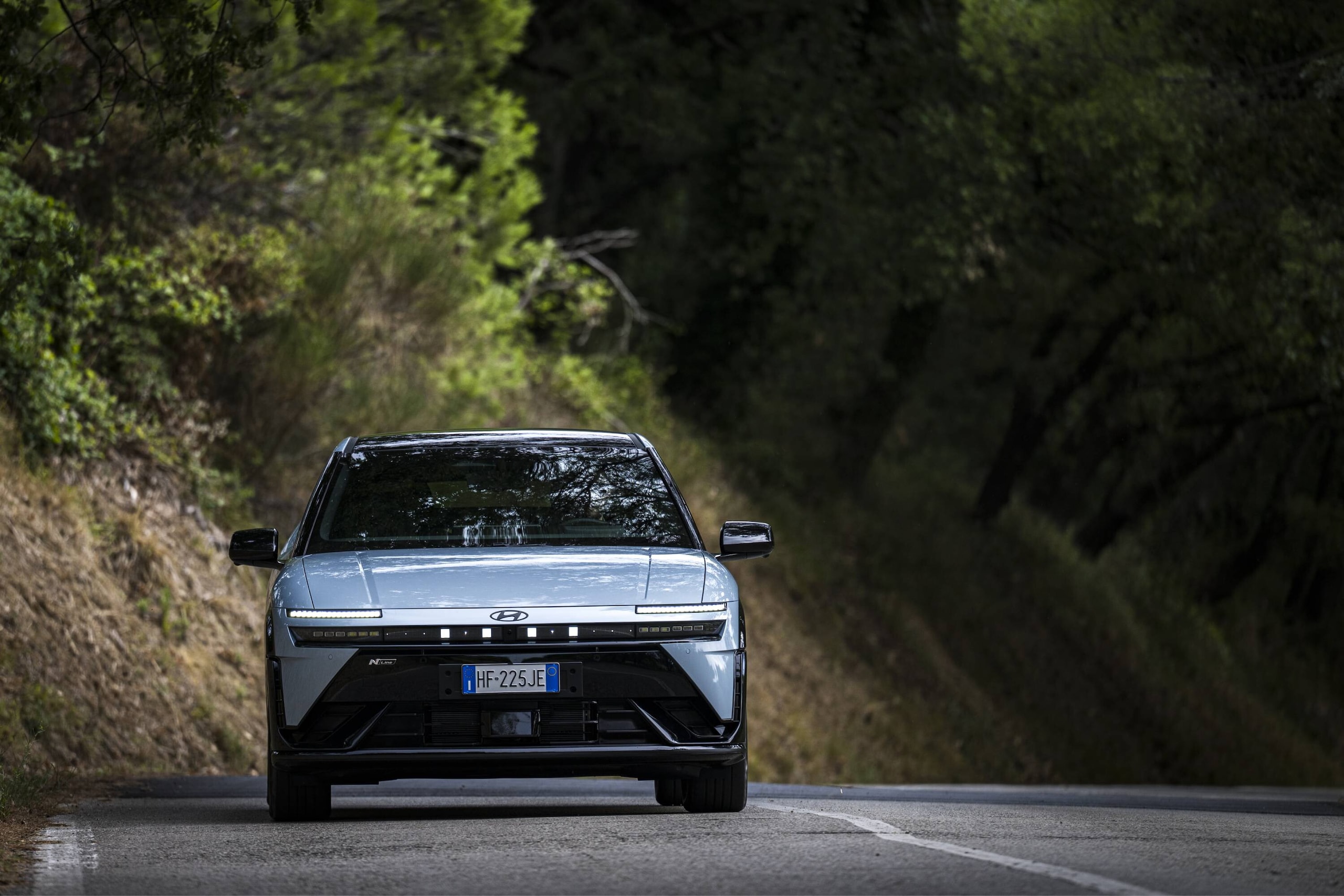 Hyundai IONIQ 3, una scossa di carattere