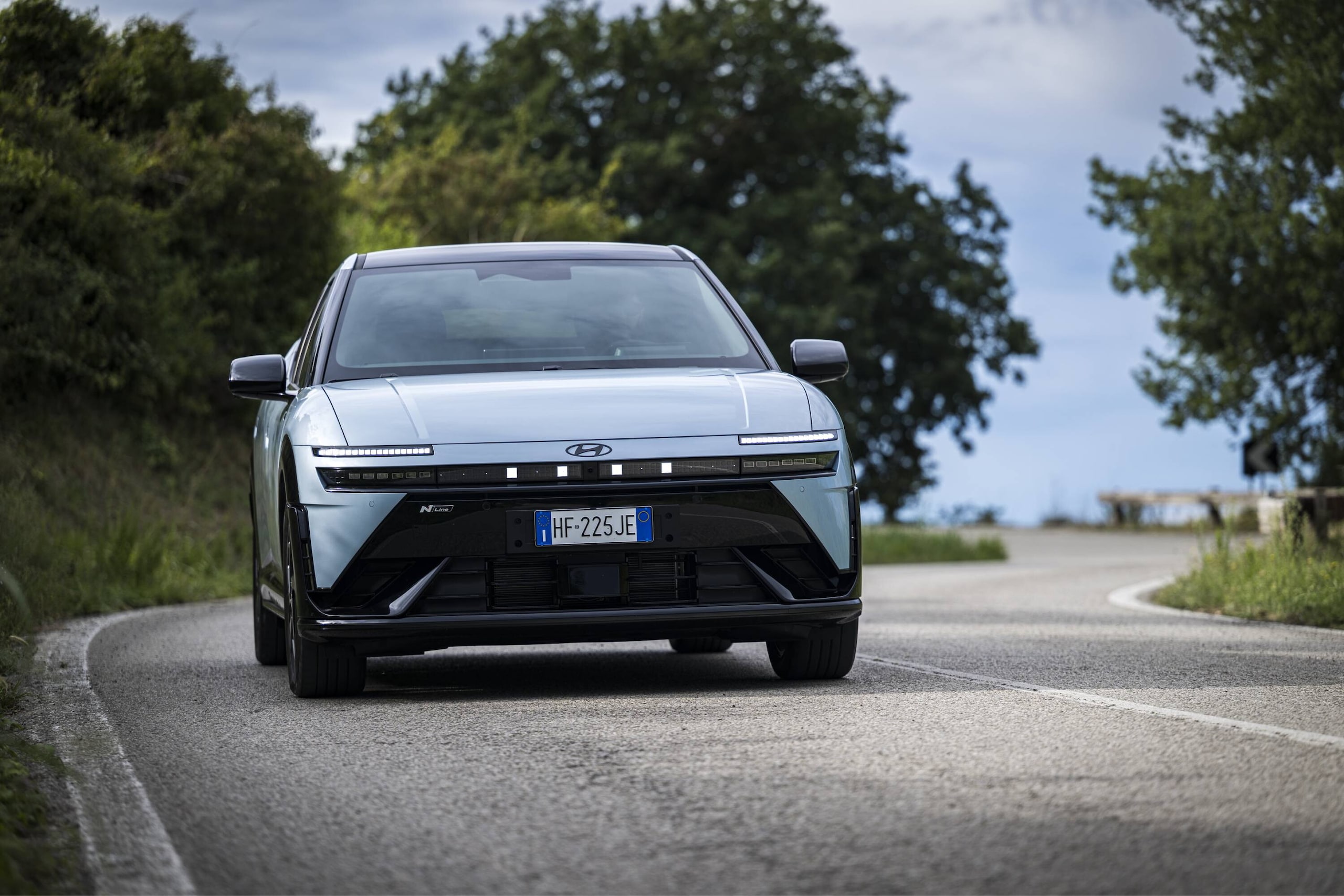 Hyundai IONIQ 3, una scossa di carattere