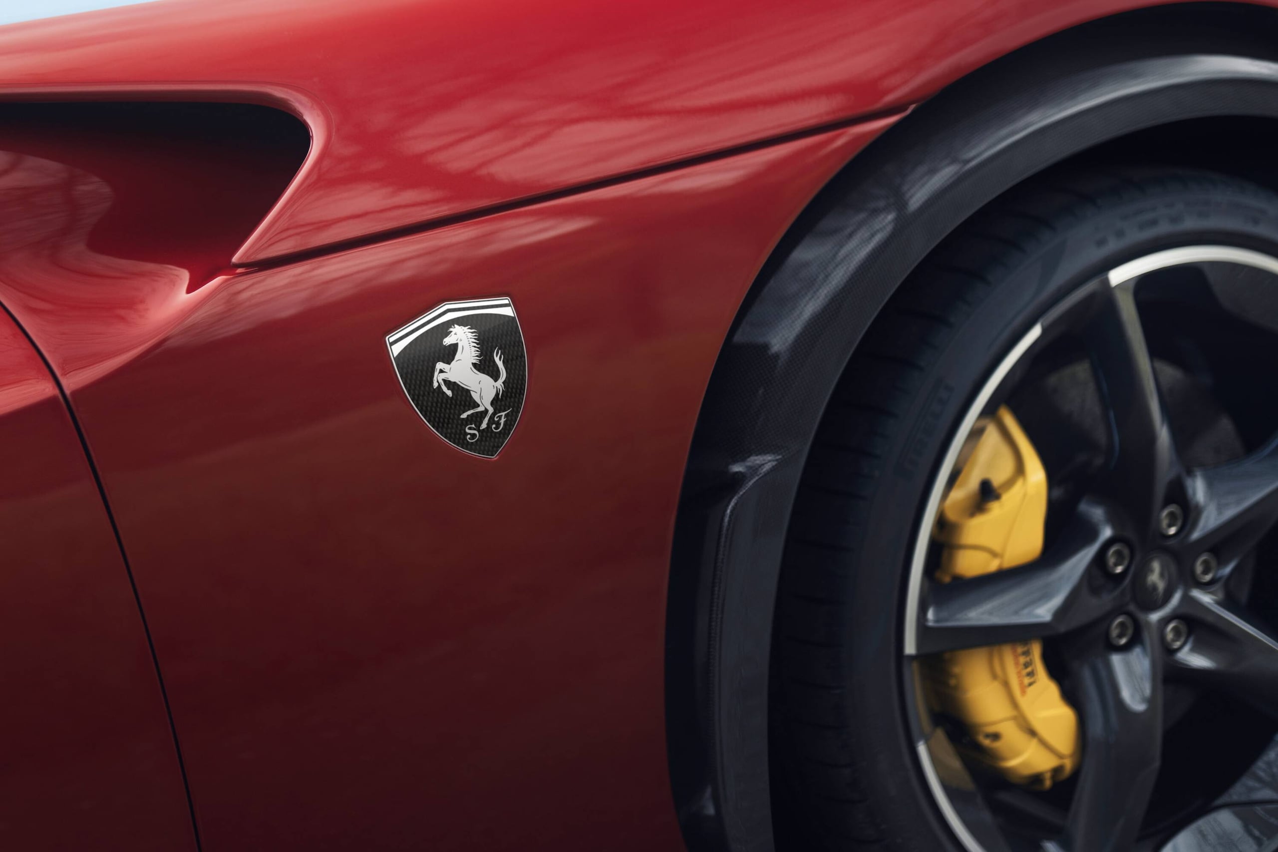 Ferrari Purosange HS, emozioni di razza in curva