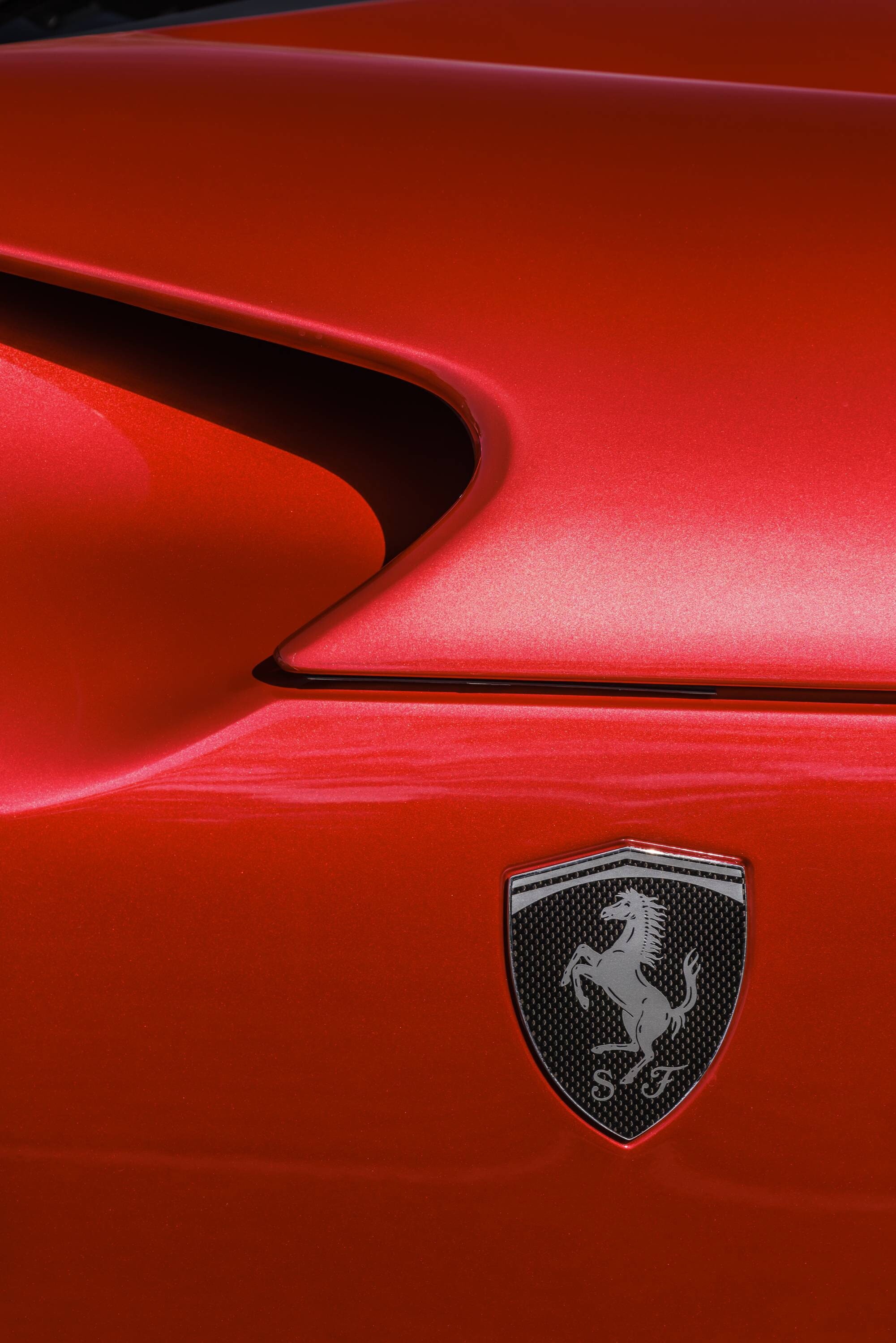 Ferrari Purosange HS, emozioni di razza in curva