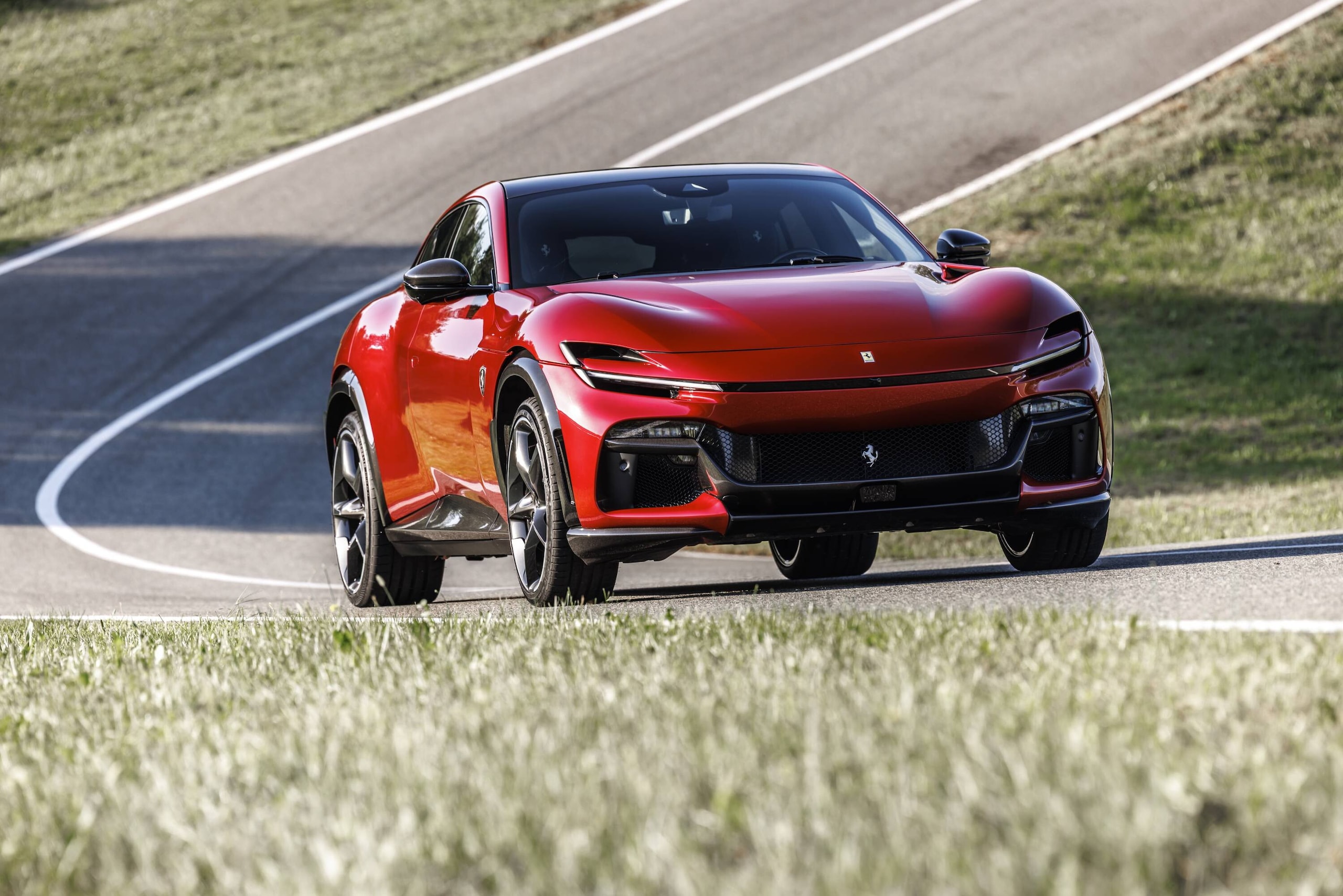 Ferrari Purosange HS, emozioni di razza in curva