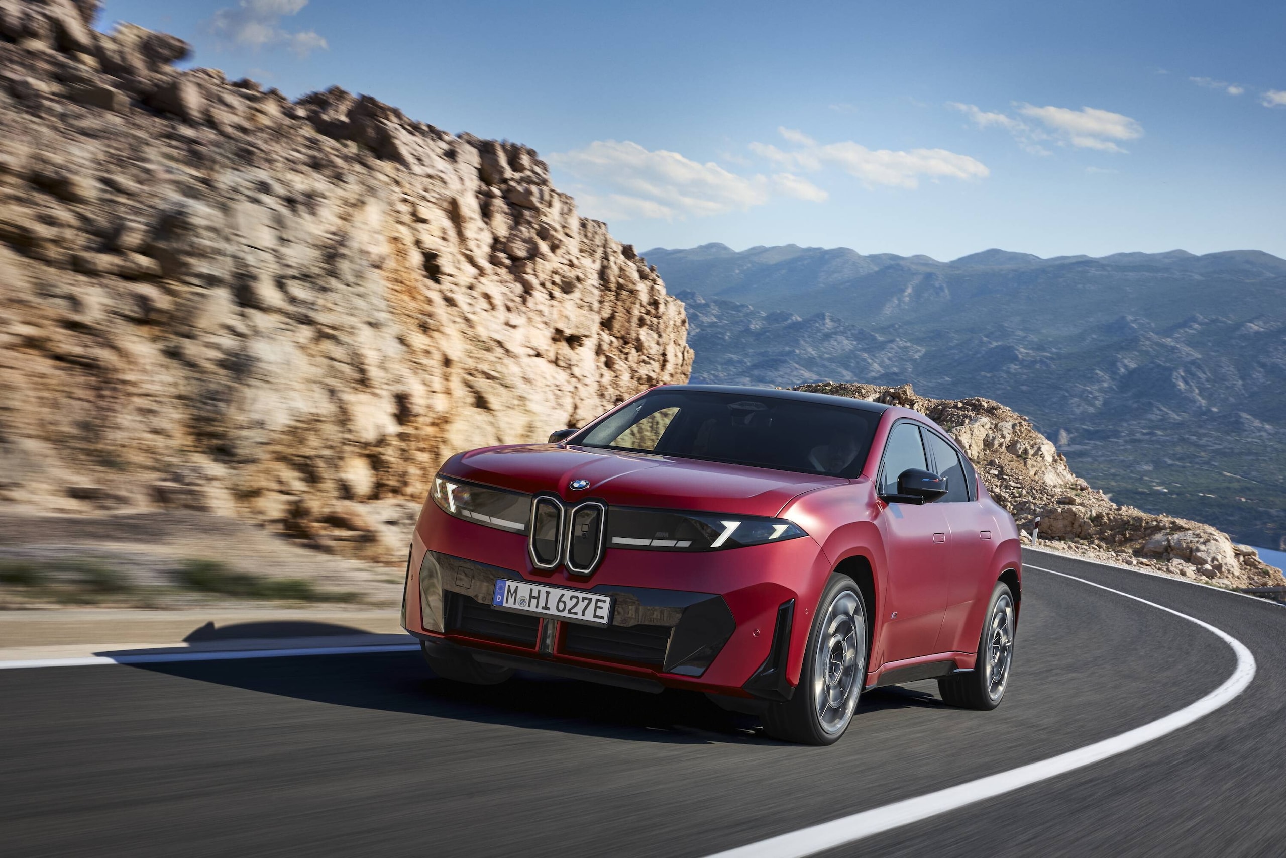 BMW iX4, Neue Klasse in stile Suv coupé