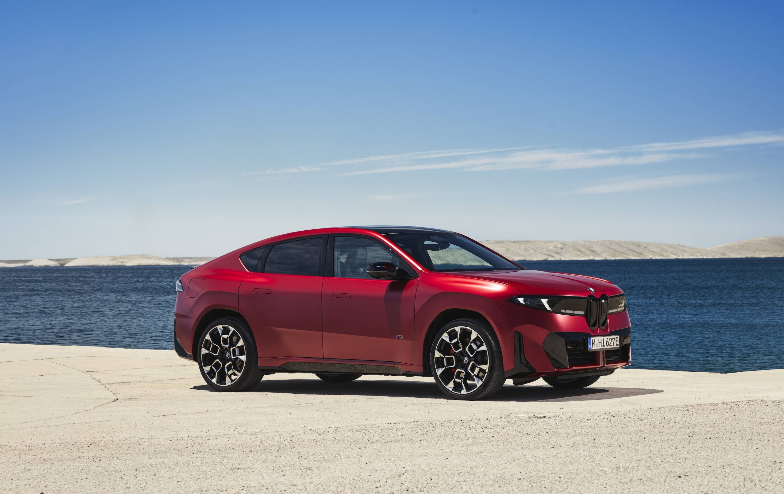 BMW iX4, Neue Klasse in stile Suv coupé