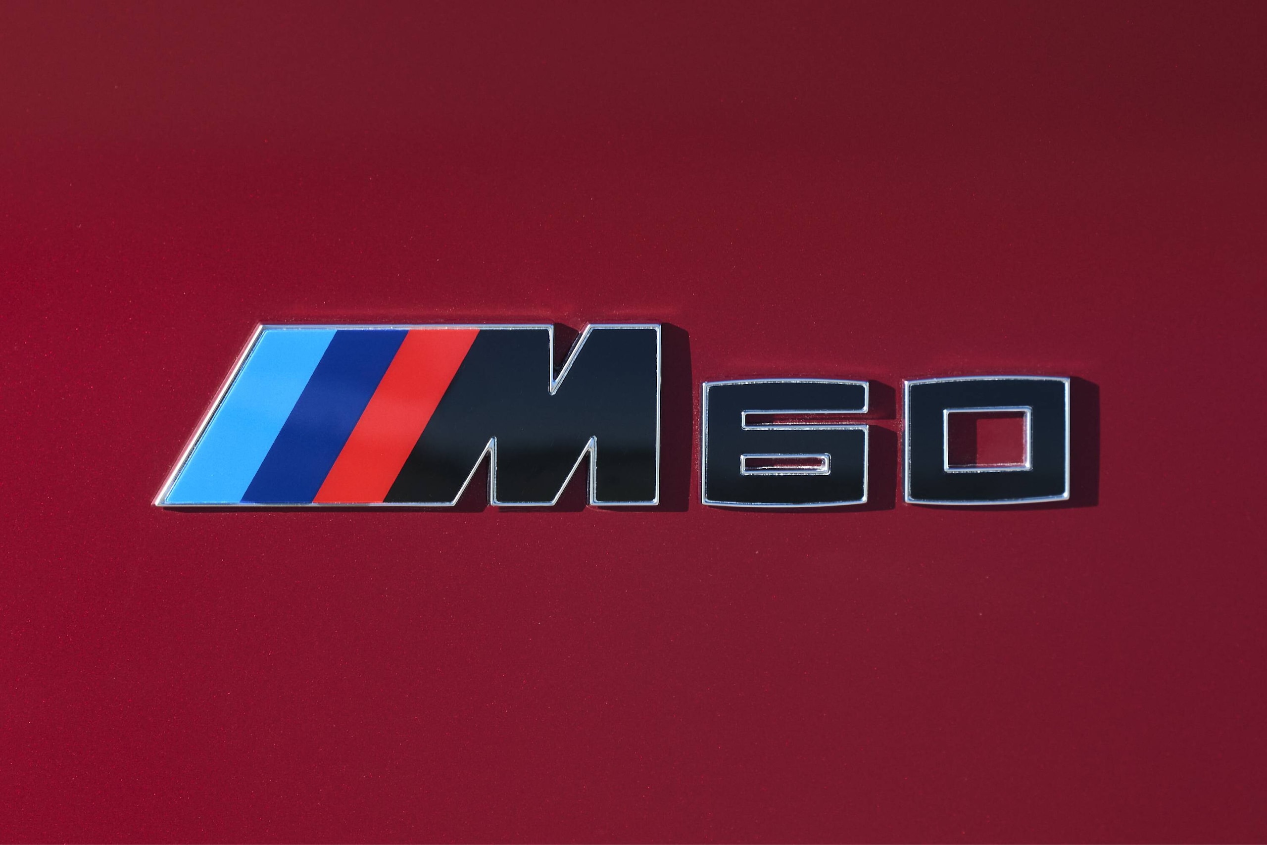 BMW iX4, Neue Klasse in stile Suv coupé