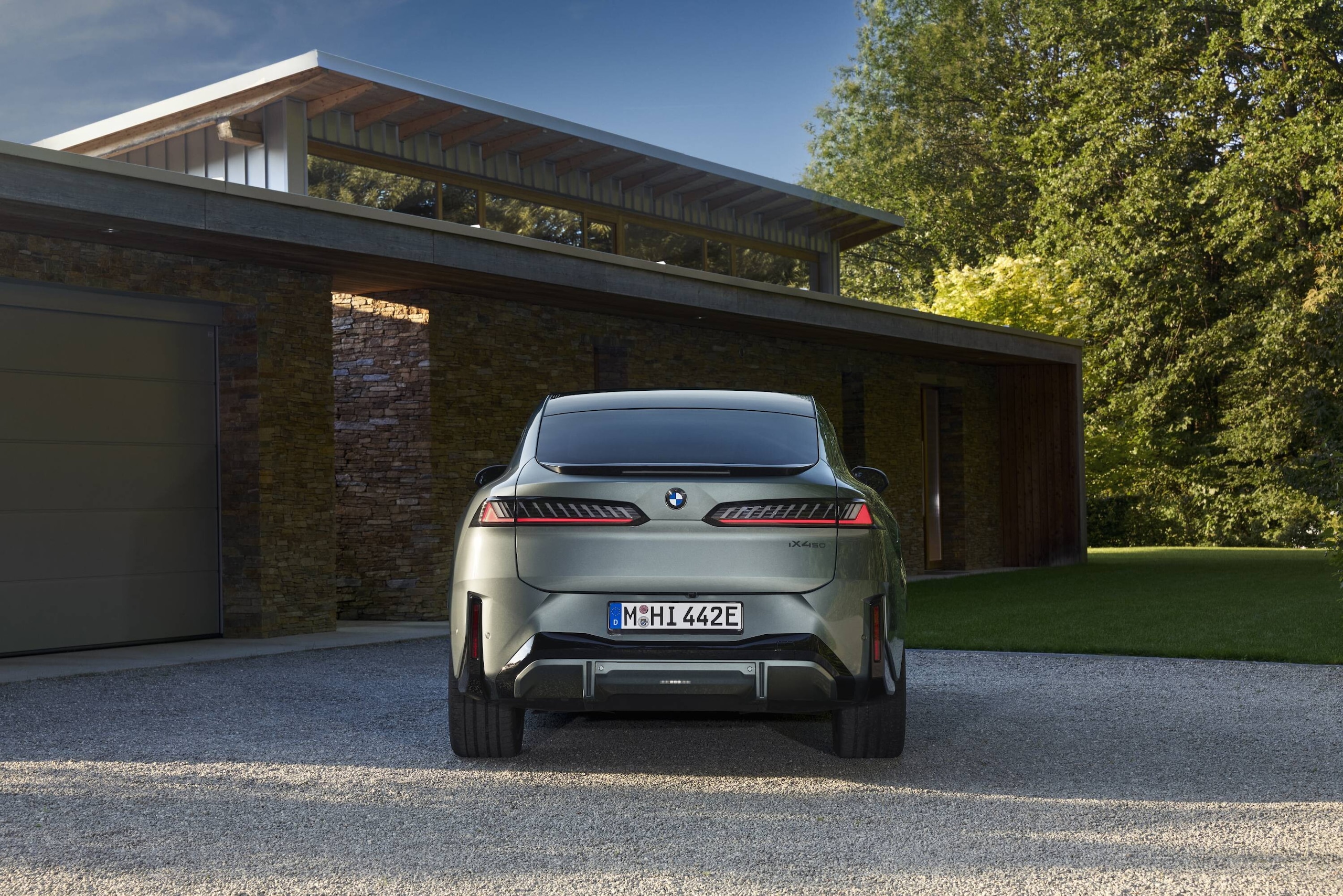 BMW iX4, Neue Klasse in stile Suv coupé