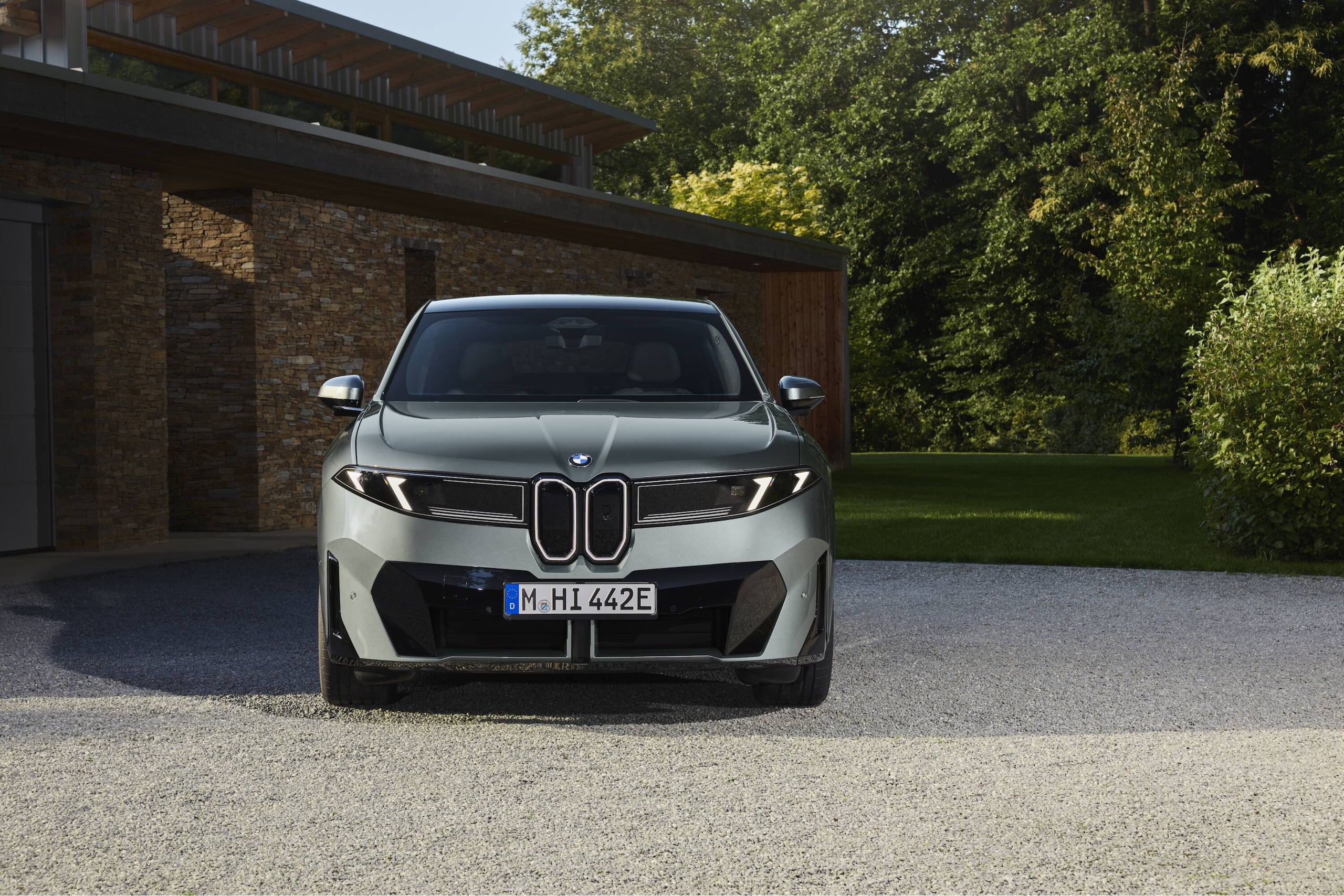 BMW iX4, Neue Klasse in stile Suv coupé