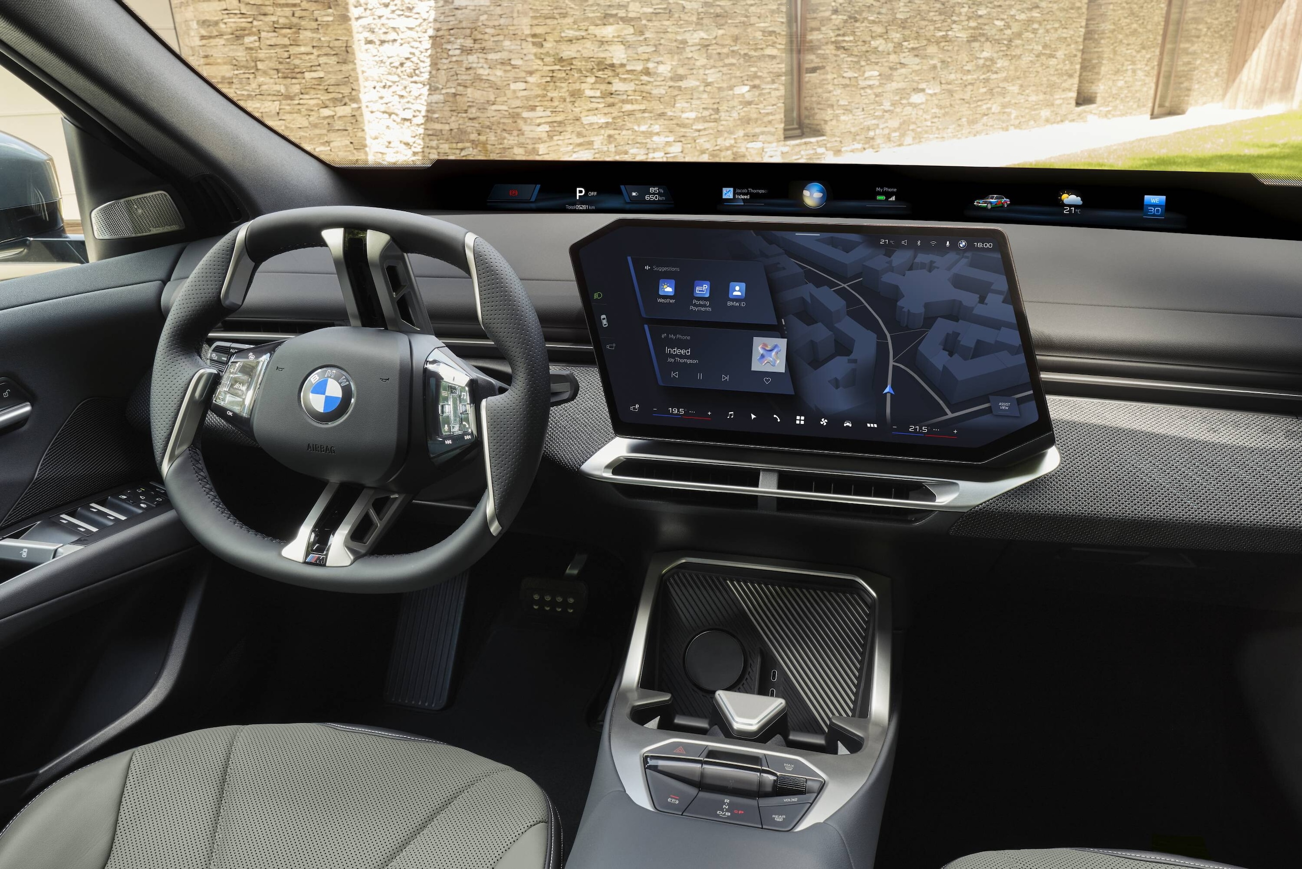 BMW iX4, Neue Klasse in stile Suv coupé