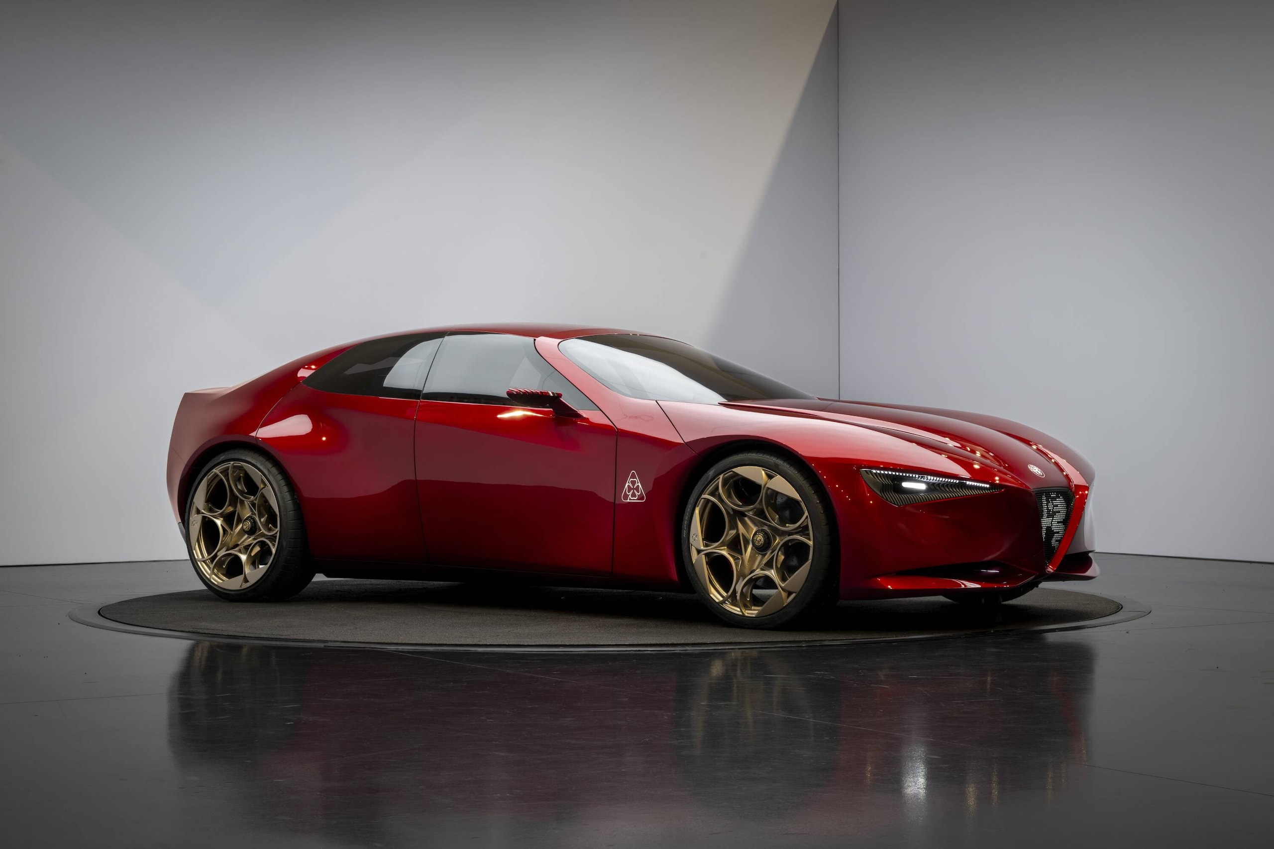 Alfa Romeo Cuorerosso, il Biscione mostra il futuro
