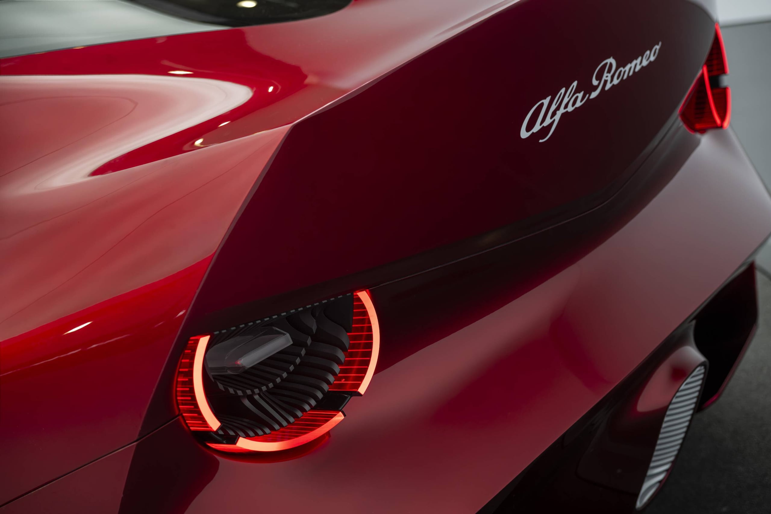 Alfa Romeo Cuorerosso, il Biscione mostra il futuro