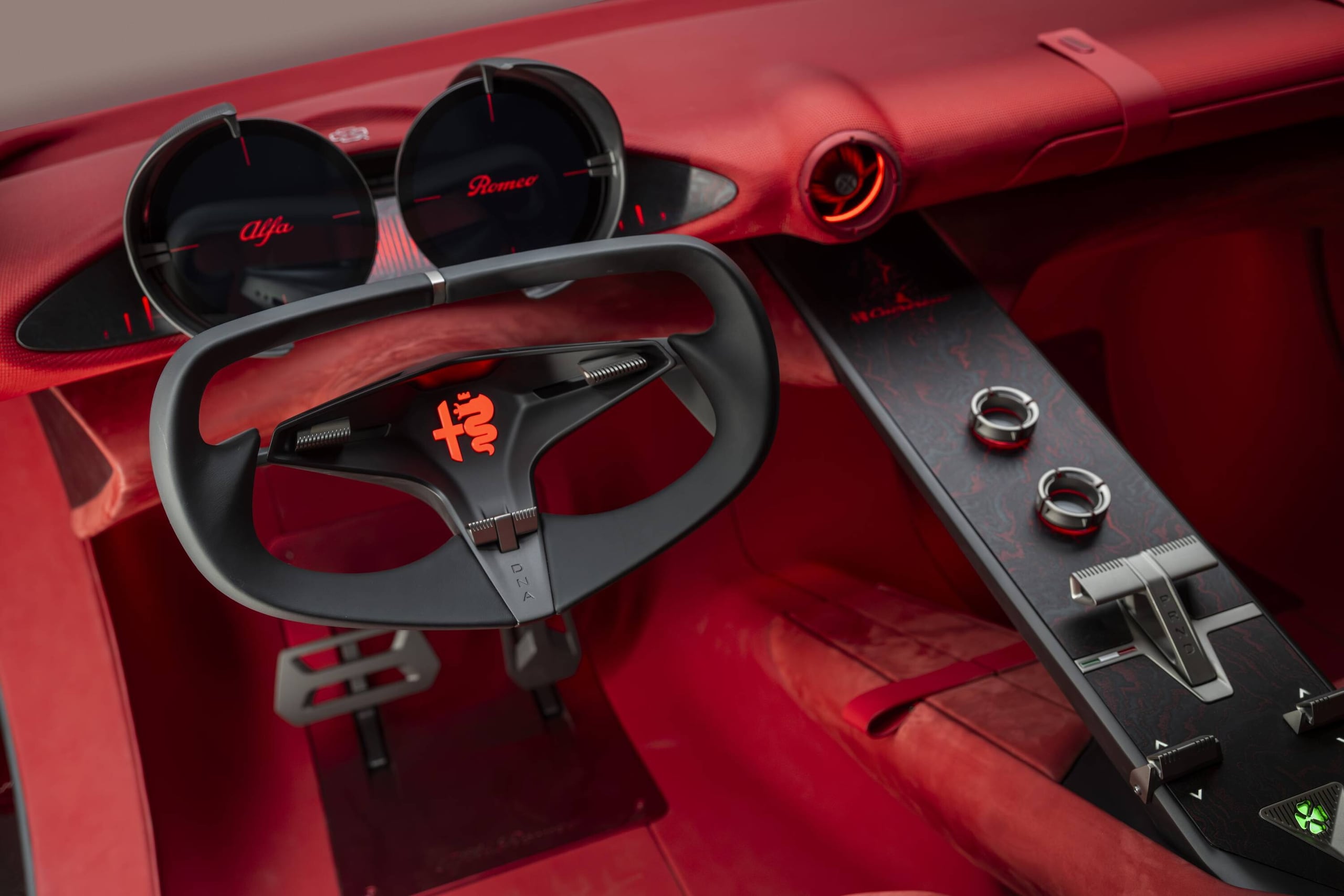 Alfa Romeo Cuorerosso, il Biscione mostra il futuro