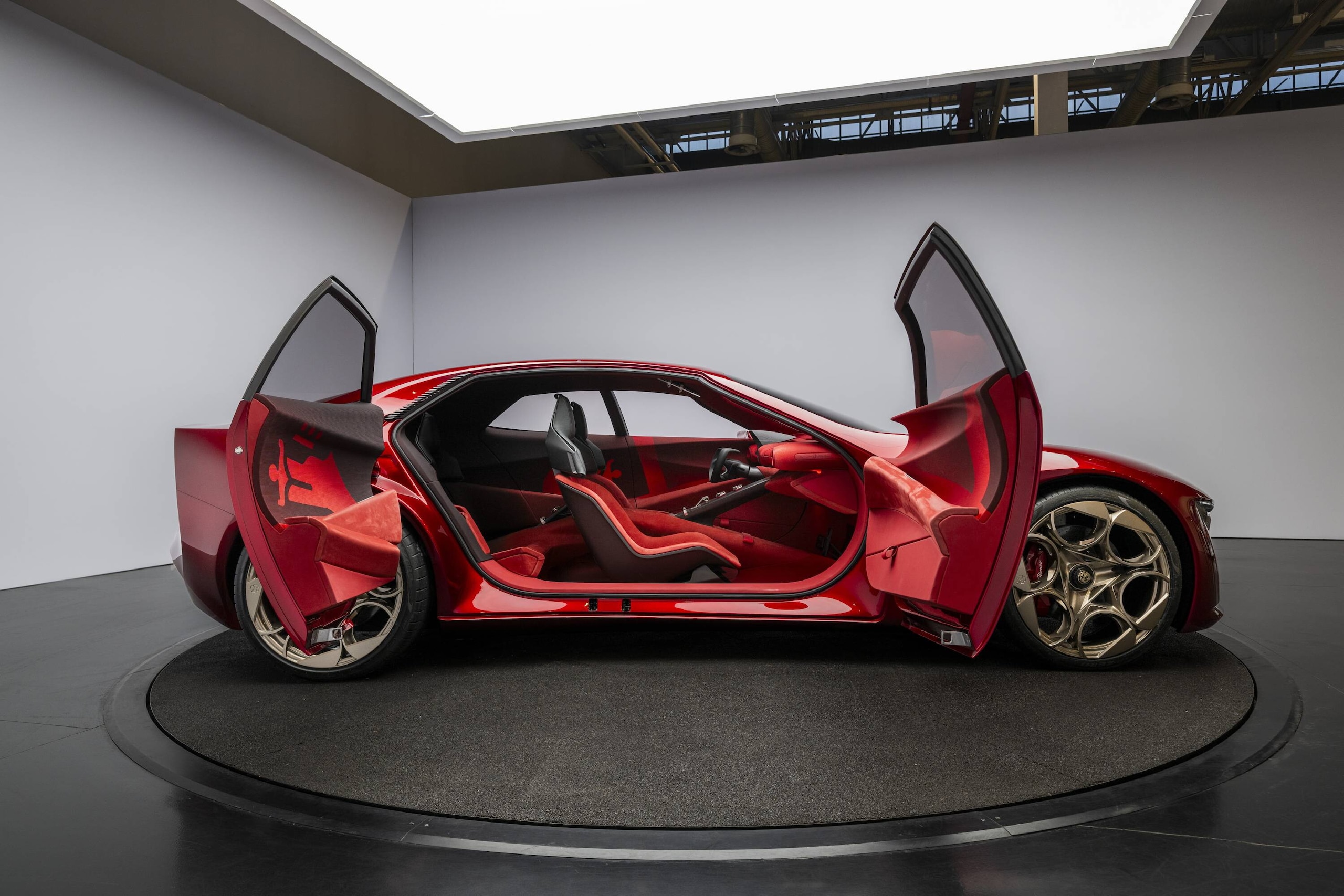 Alfa Romeo Cuorerosso, il Biscione mostra il futuro