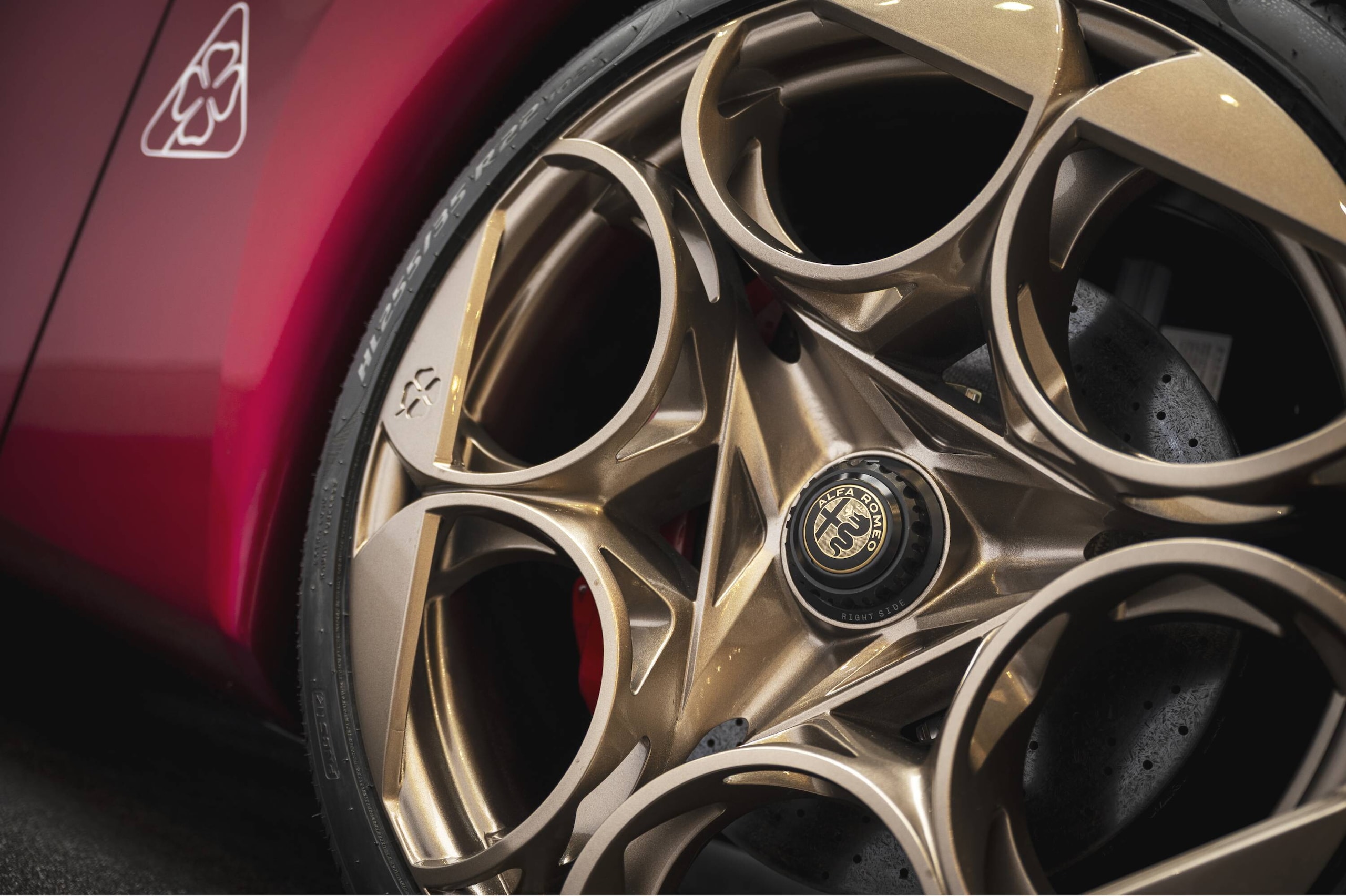 Alfa Romeo Cuorerosso, il Biscione mostra il futuro