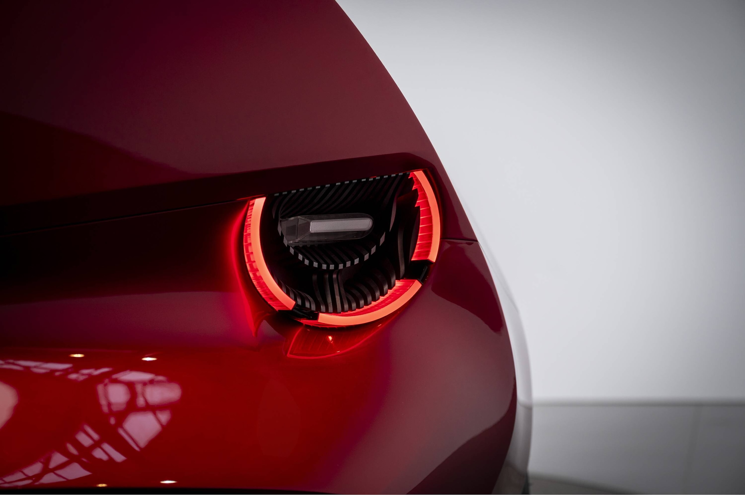 Alfa Romeo Cuorerosso, il Biscione mostra il futuro