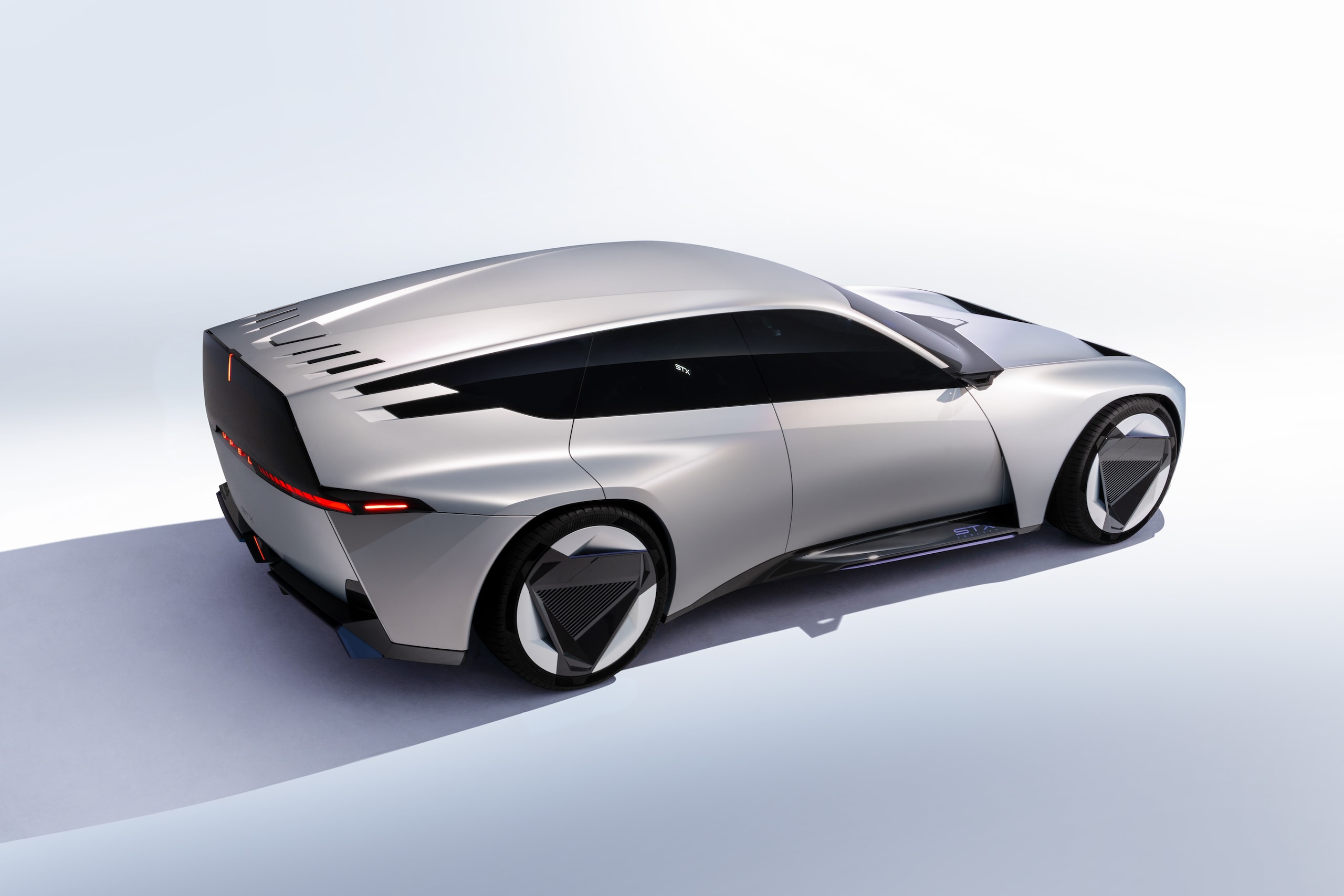 Opel STX Concept, il futuro è wagon