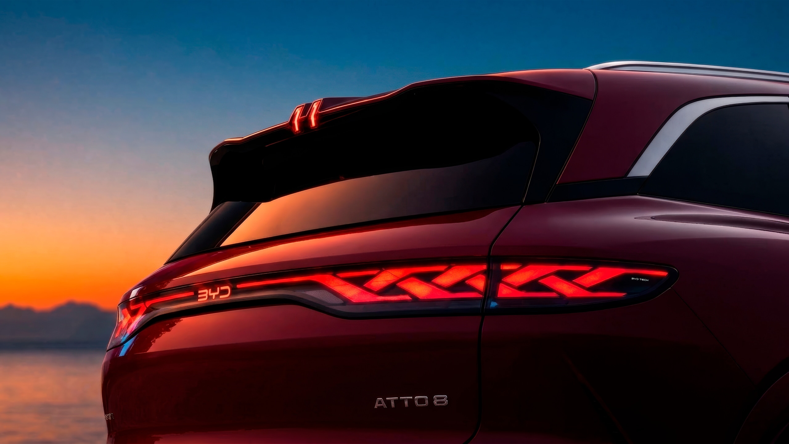 BYD ATTO 8, ammiraglia a zero emissioni