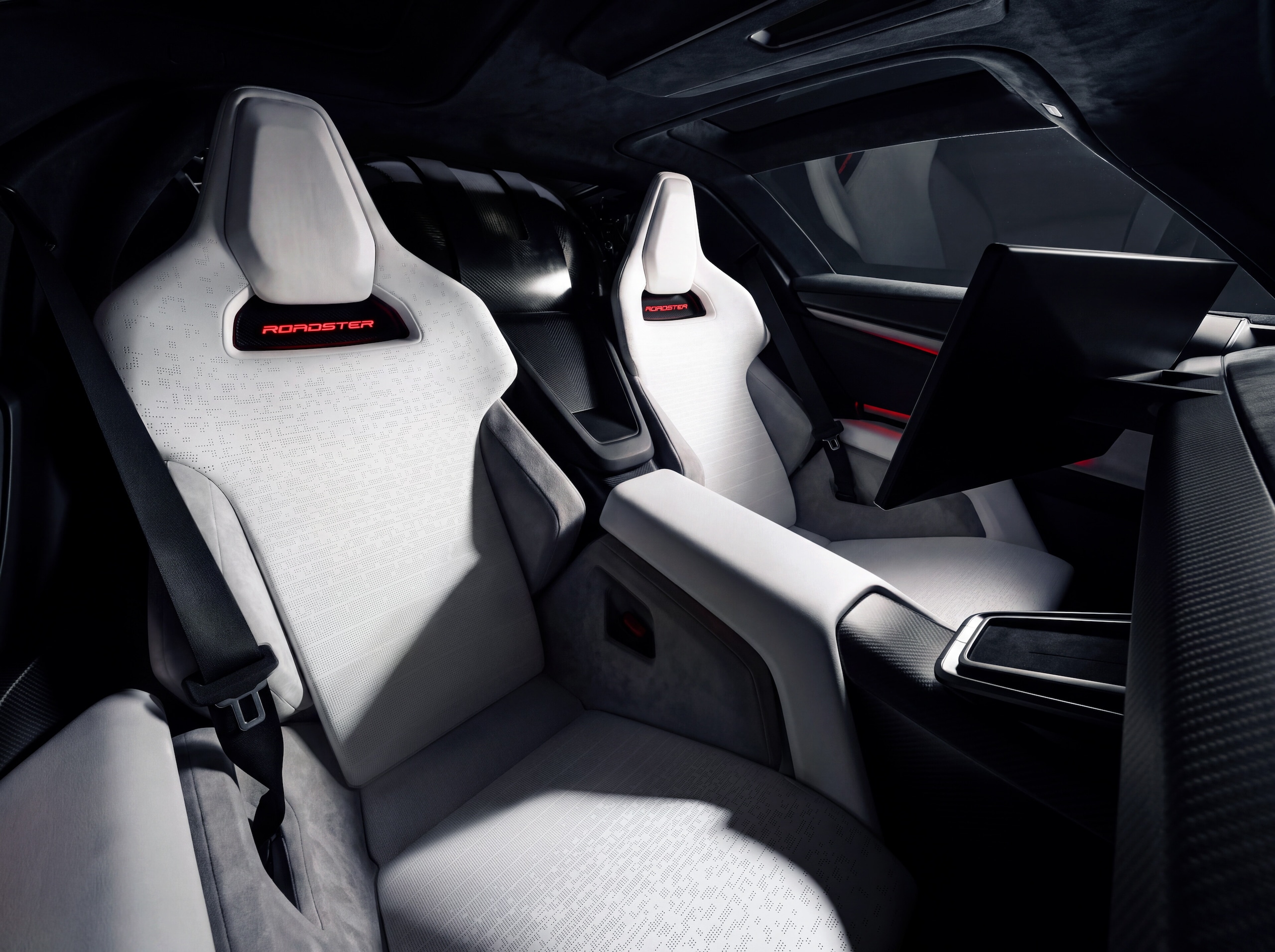 Tesla Roadster: prestazioni estreme e microrazzi SpaceX