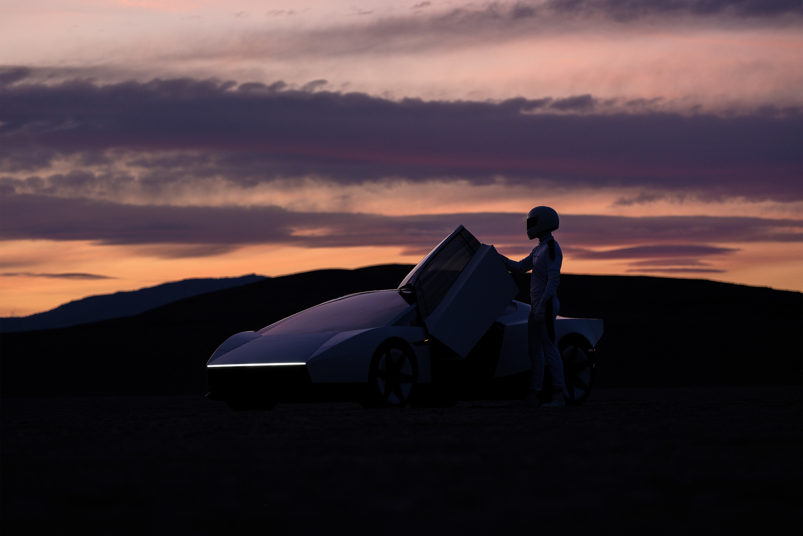 Tesla Roadster: prestazioni estreme e microrazzi SpaceX
