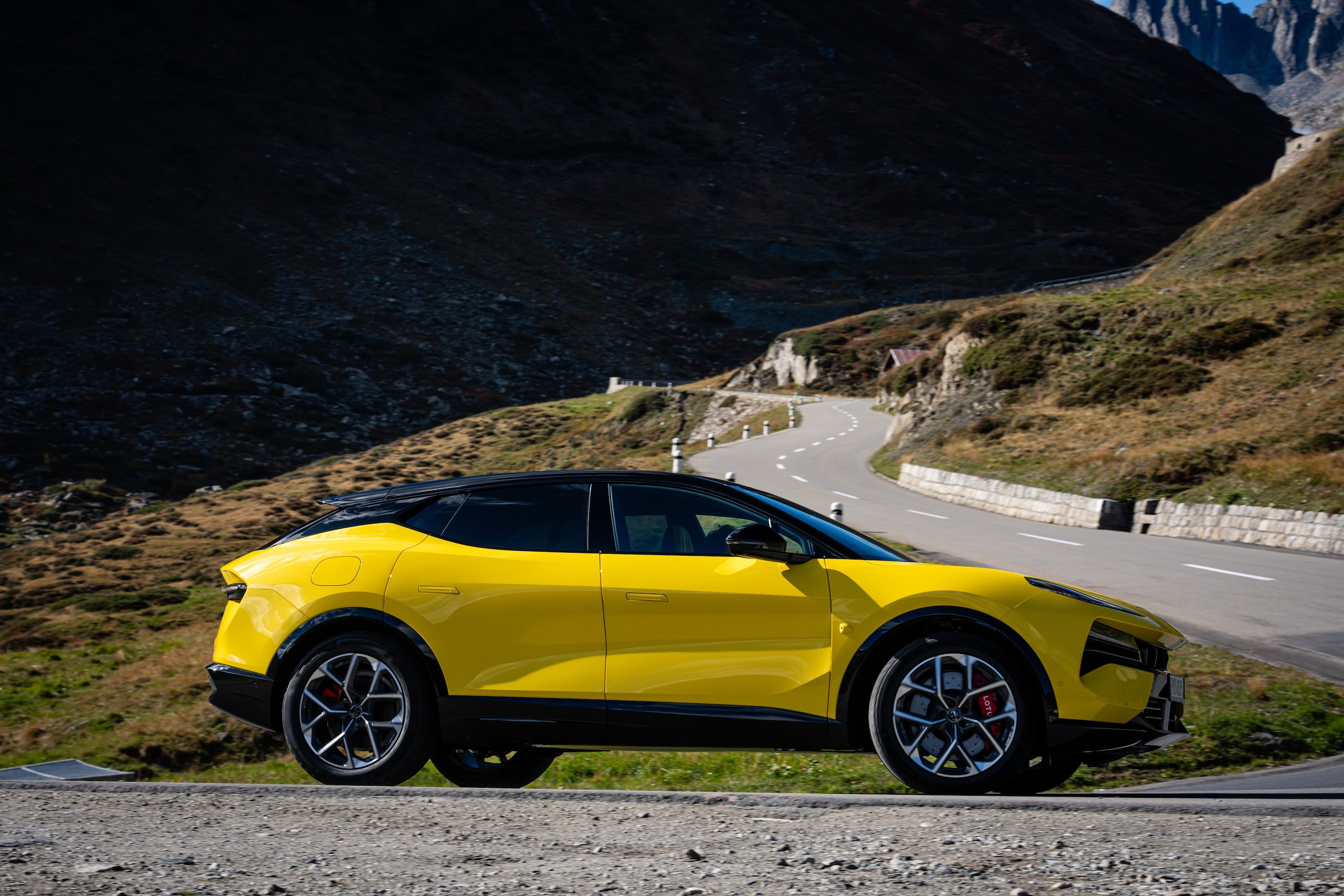 Lotus Eletre X, scocca la scintilla