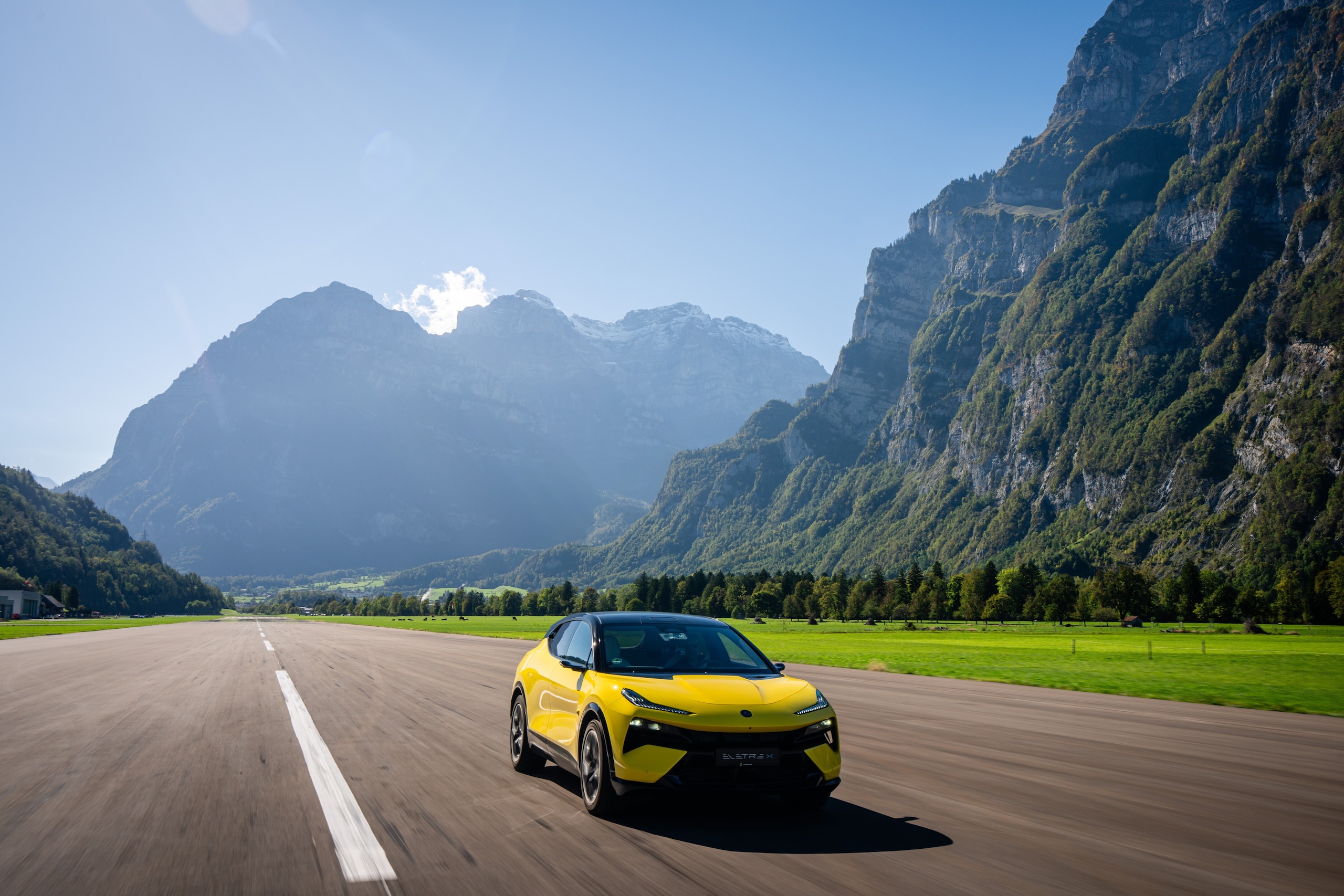 Lotus Eletre X, scocca la scintilla