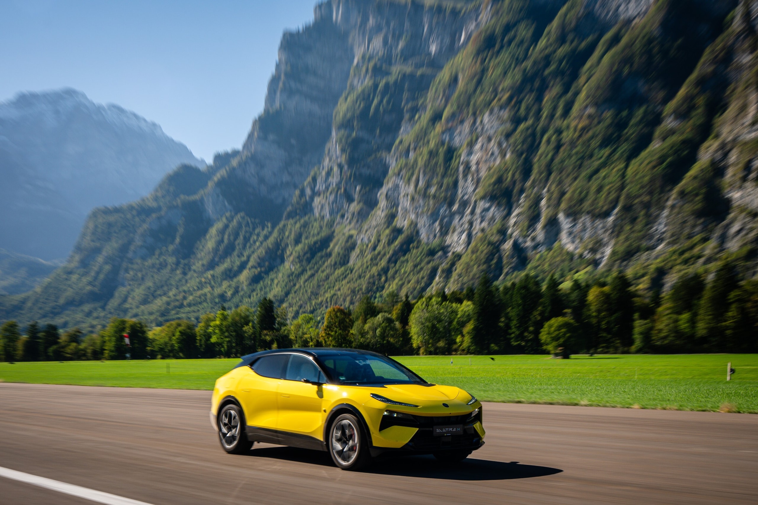 Lotus Eletre X, scocca la scintilla