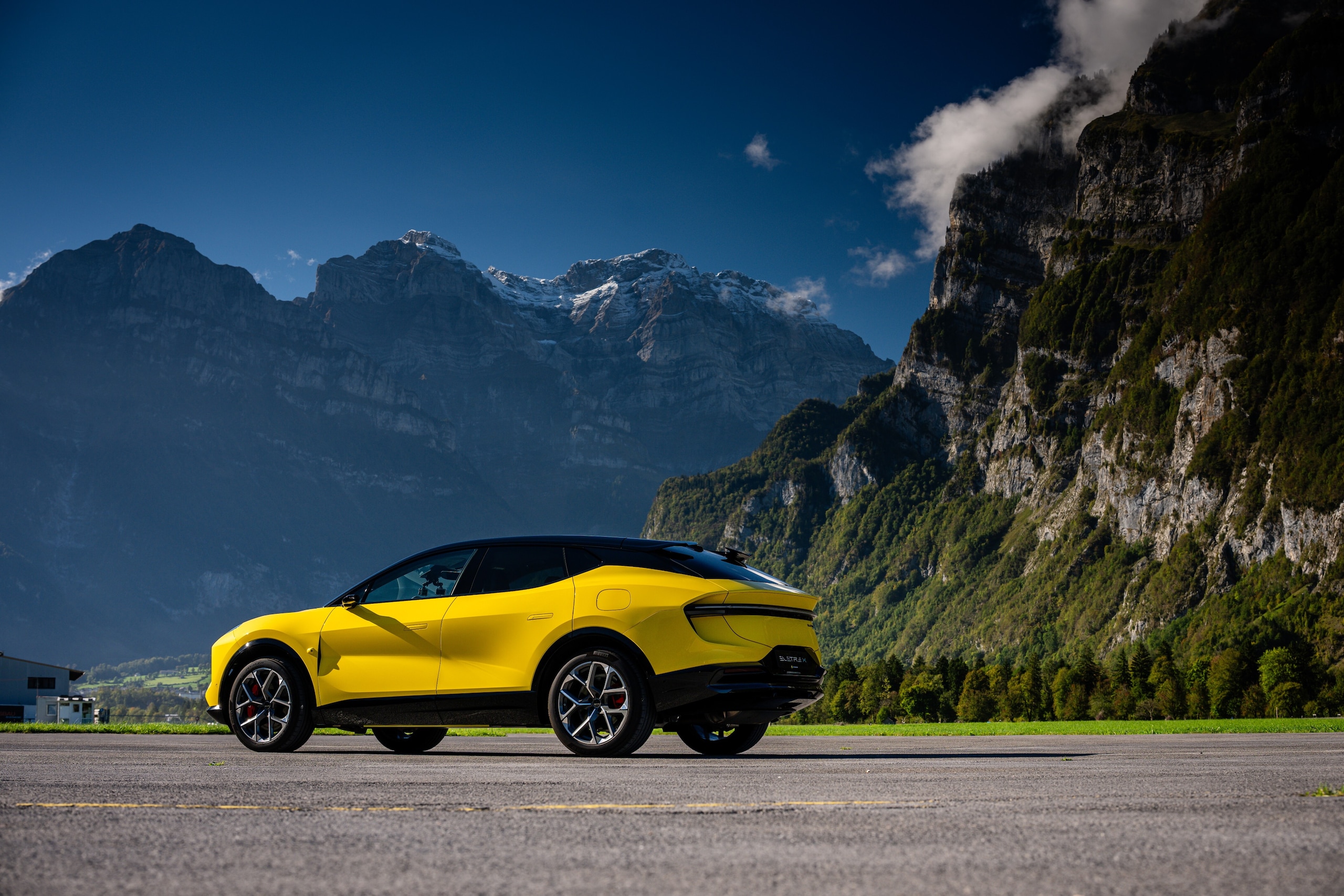 Lotus Eletre X, scocca la scintilla