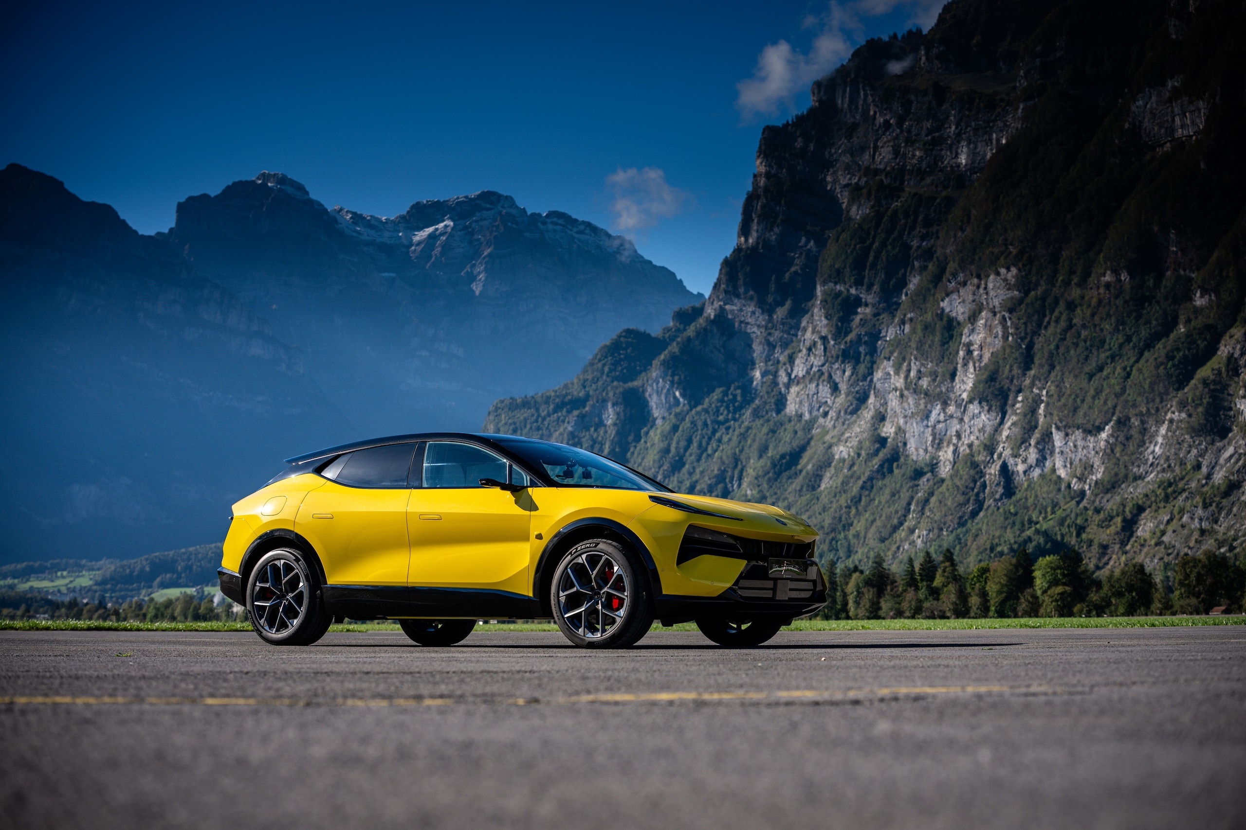 Lotus Eletre X, scocca la scintilla