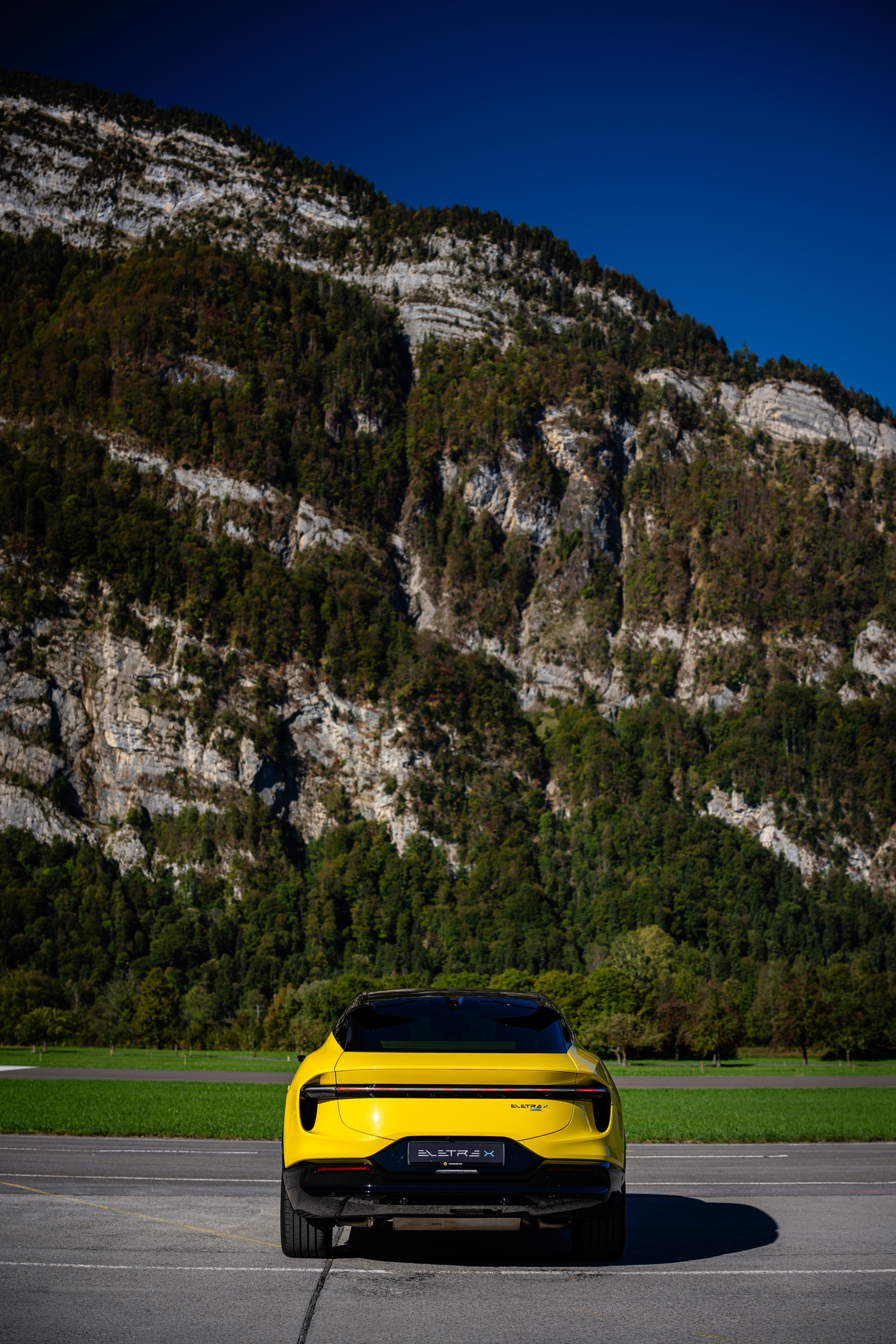 Lotus Eletre X, scocca la scintilla