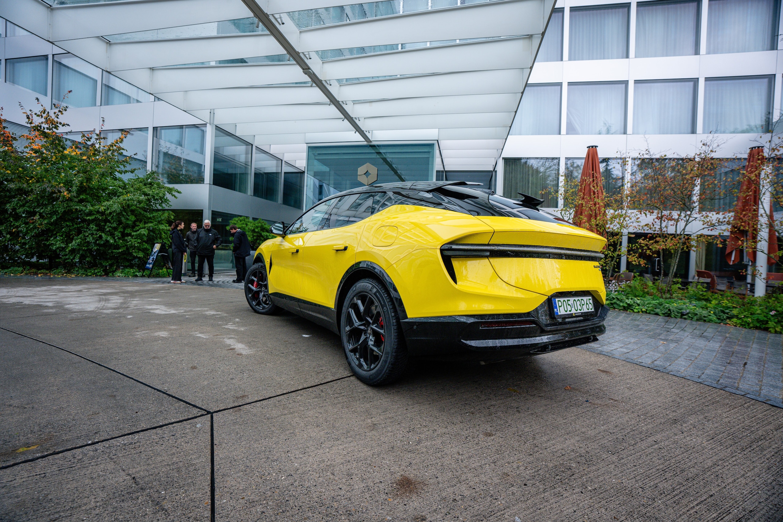 Lotus Eletre X, scocca la scintilla