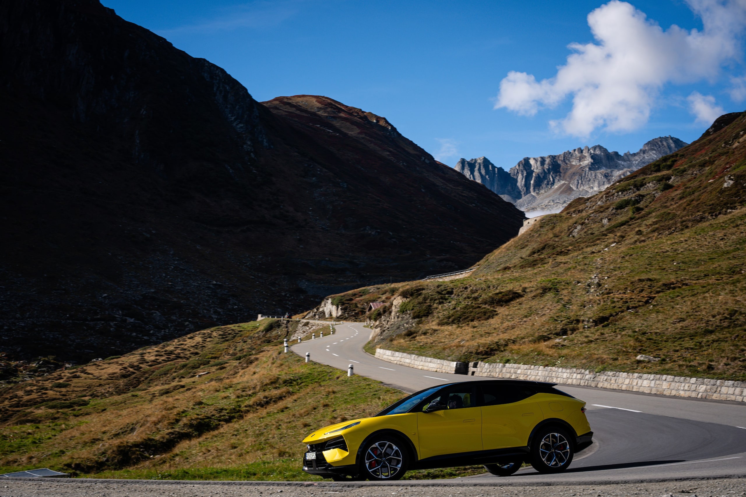 Lotus Eletre X, scocca la scintilla