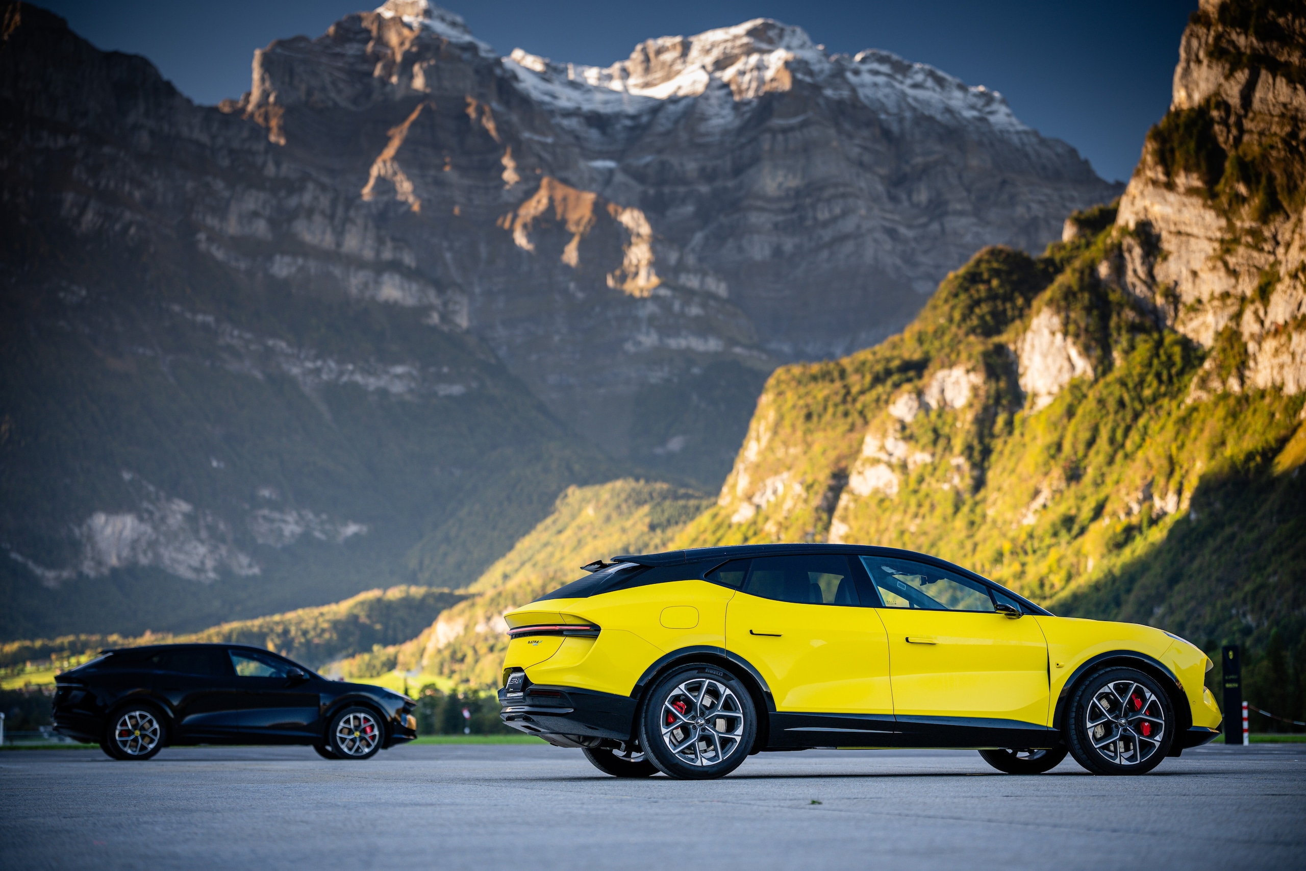 Lotus Eletre X, scocca la scintilla