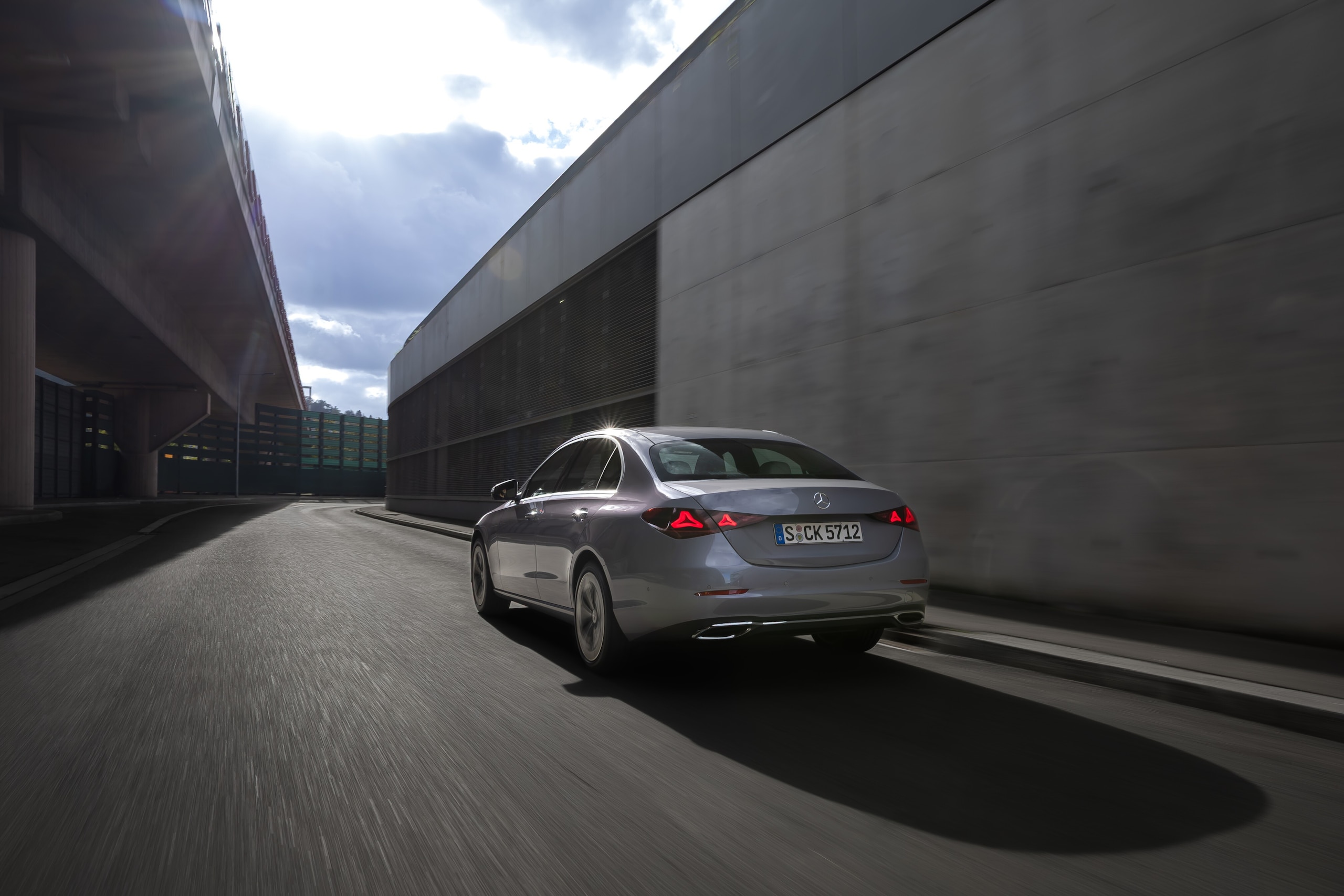 Mercedes-Benz Classe C 2026, nuovo vestito e tanta sostanza