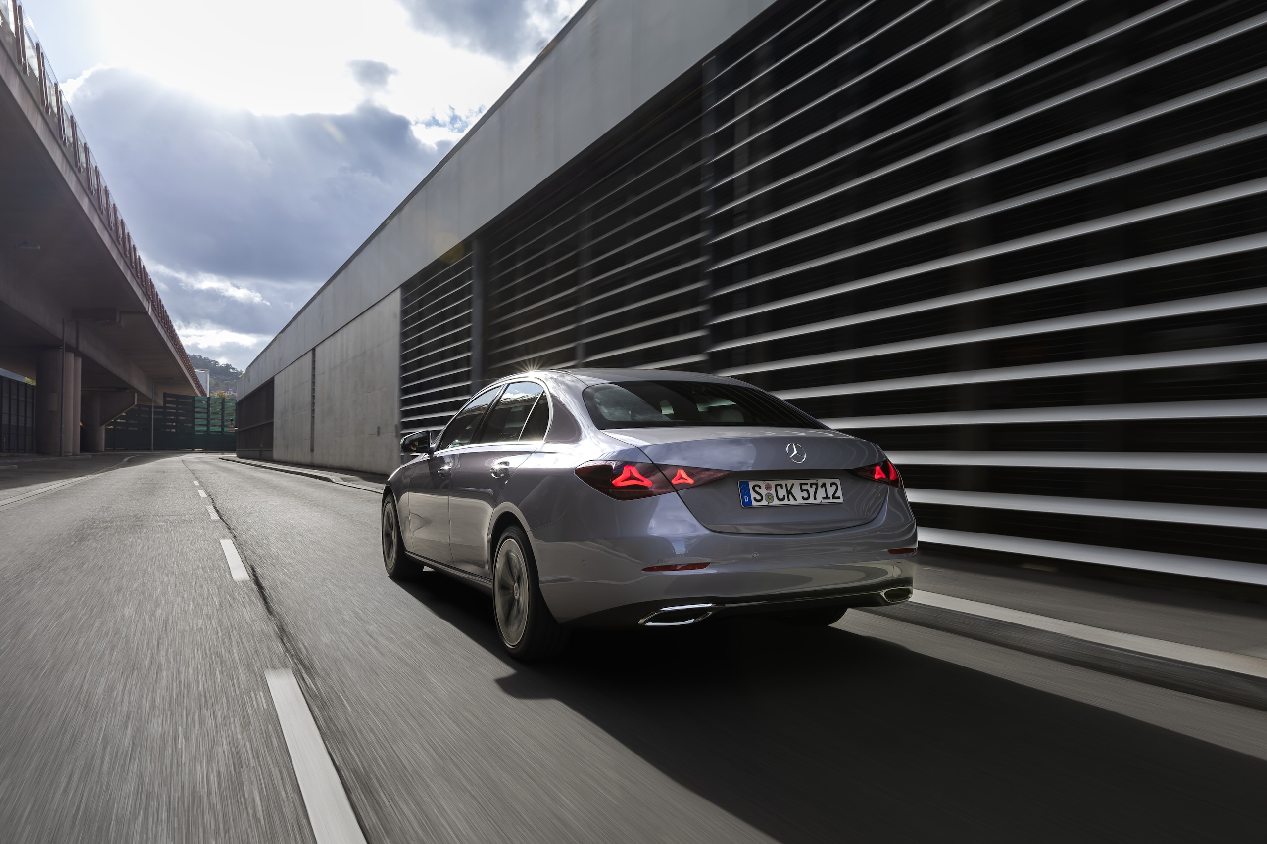 Mercedes-Benz Classe C 2026, nuovo vestito e tanta sostanza