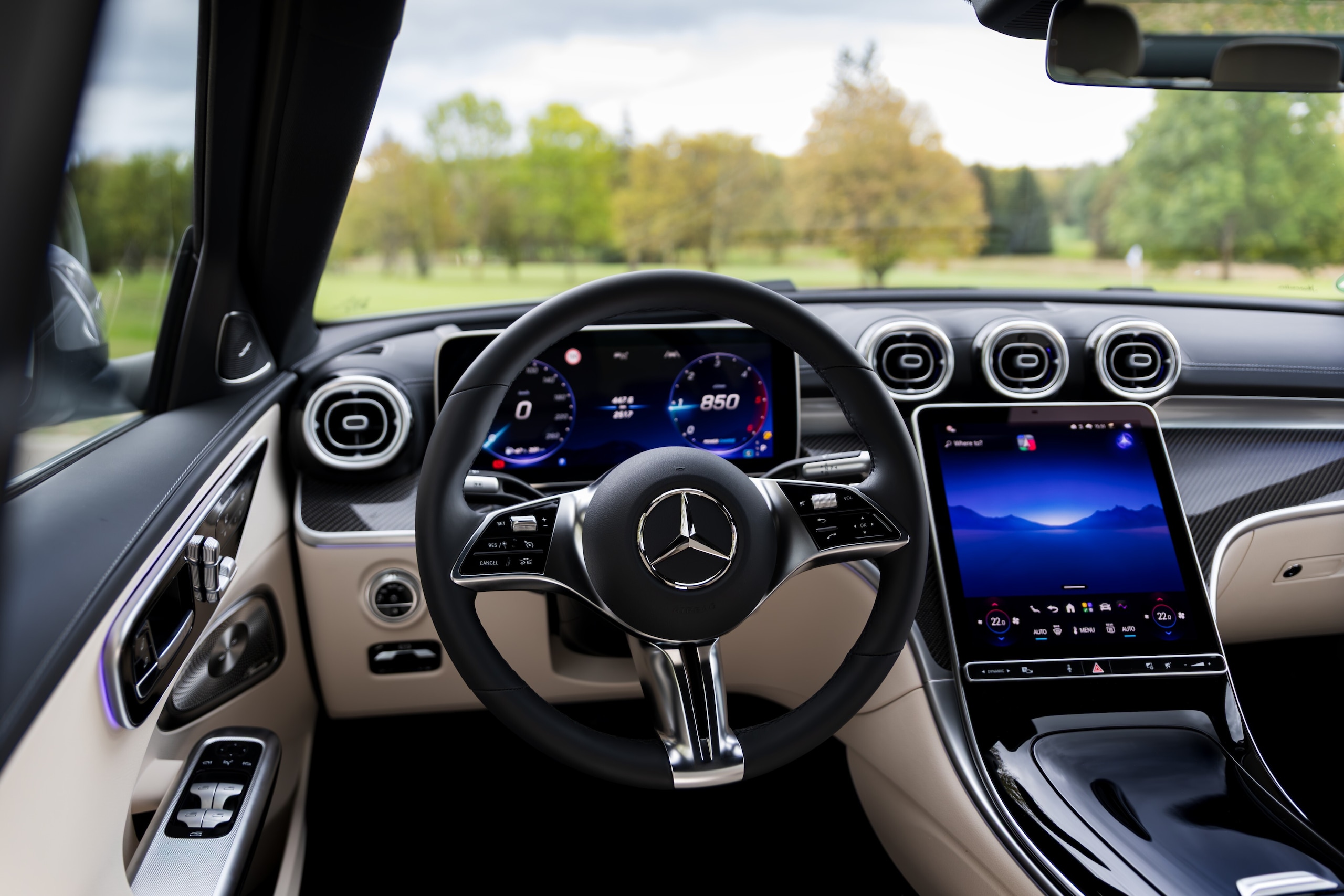 Mercedes-Benz Classe C 2026, nuovo vestito e tanta sostanza