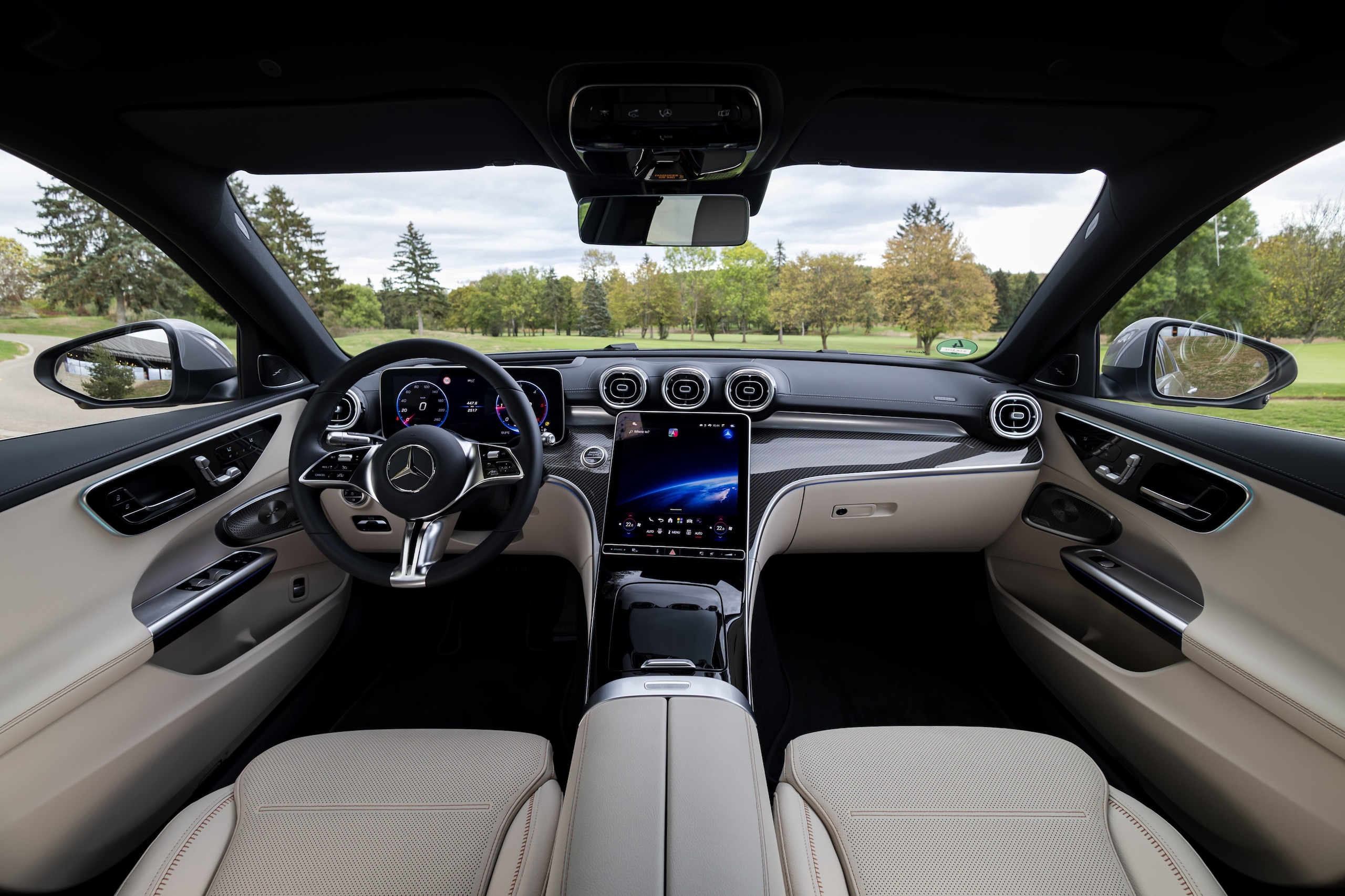 Mercedes-Benz Classe C 2026, nuovo vestito e tanta sostanza