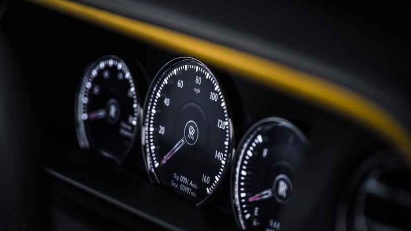 Rolls Royce Cullinan Black Badge: foto