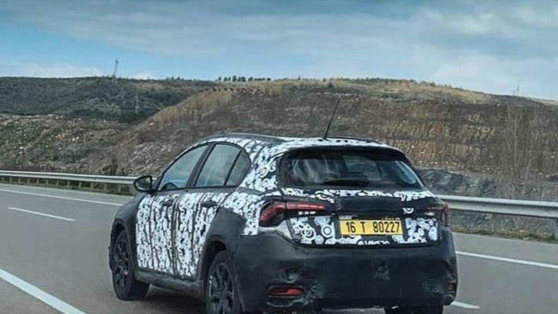 Fiat Tipo Cross, nuovo allestimento con il restyling