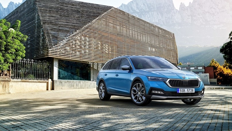 Skoda Octavia Scout, terza generazione anche a trazione anteriore e ibrida