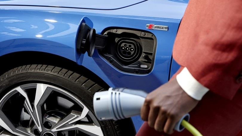 Il Governo valuta l'ipotesi di bloccare i diesel e i benzina nel 2035