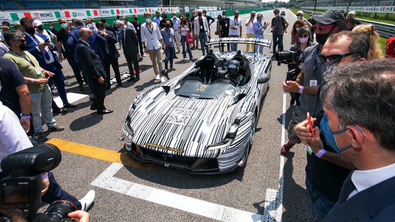 Dallara Stradale EXP, animale da pista al MiMo