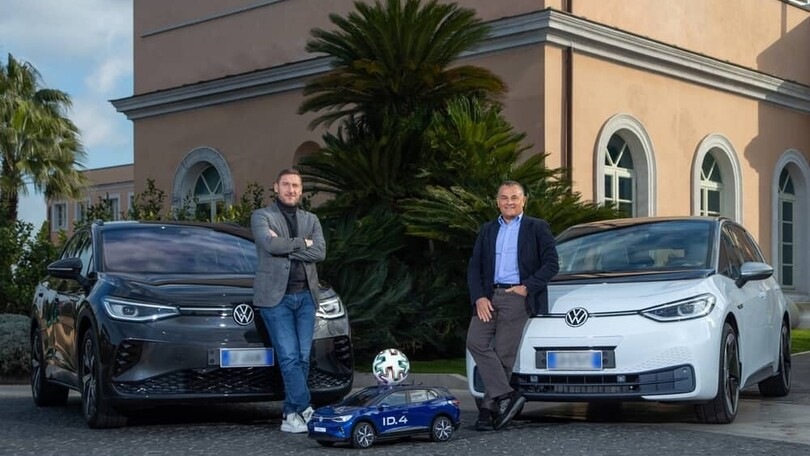 Francesco Totti è il nuovo testimonial delle Volkswagen elettriche