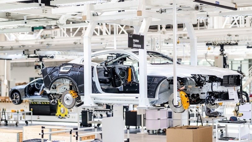 Polestar 2, aggiornamenti software e nei materiali ecologici