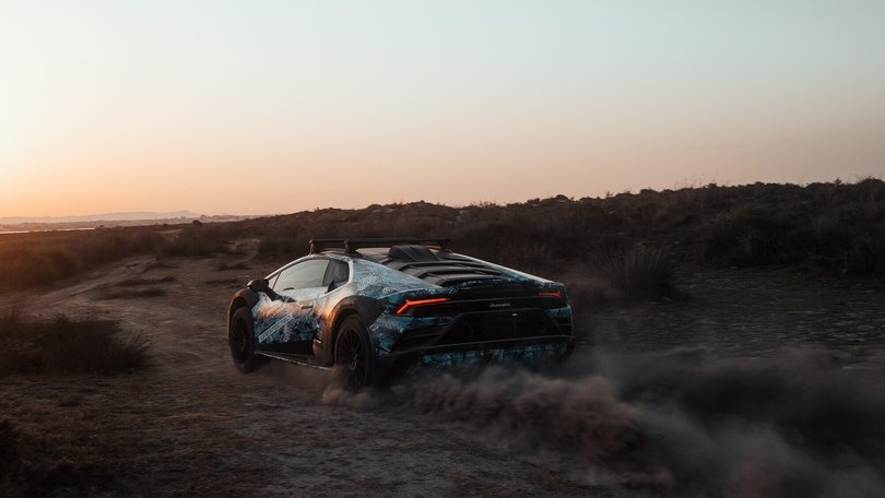 Lamborghini Huracan Sterrato, il prototipo in azione