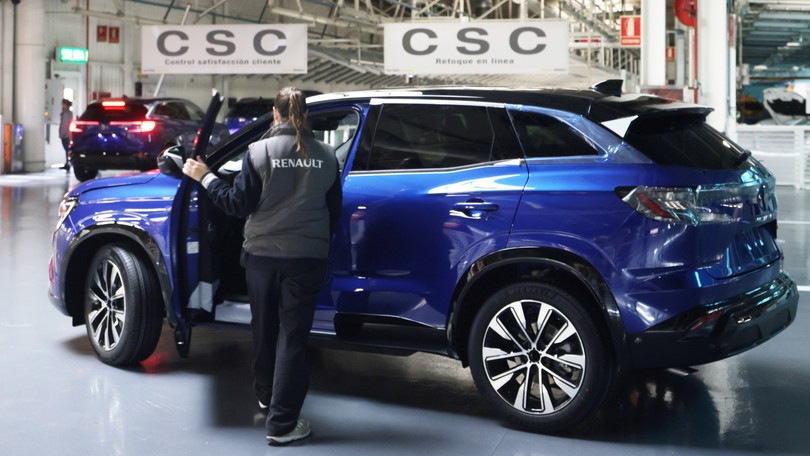 Dove nasce Austral: viaggio in Spagna, nel cuore ibrido di Renault