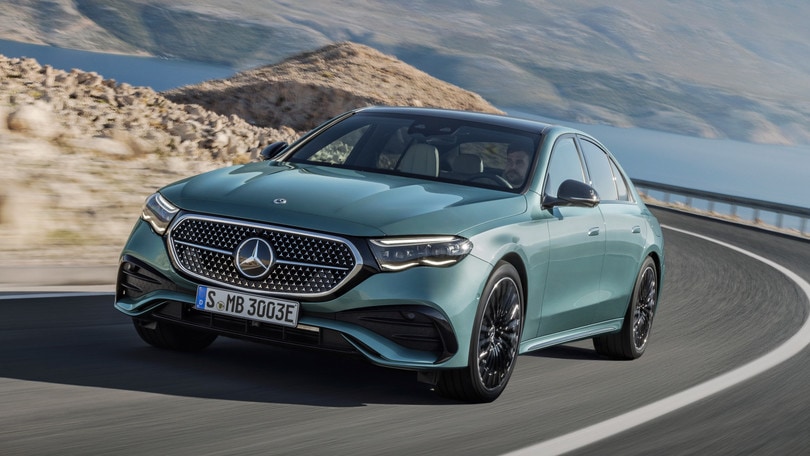 Nuova Mercedes Classe E, eleganza e tecnologia