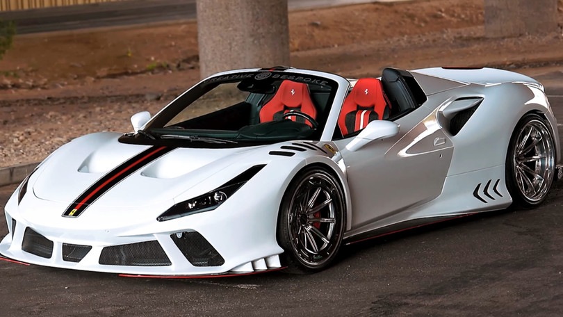 Ferrari F8 Spider Carbon Widebody, la supercar estrema VIDEO