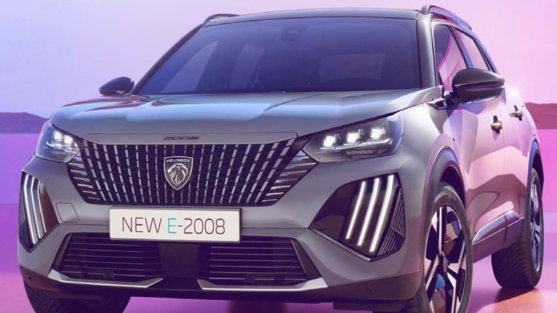 Peugeot 2008 restyling, cambia il fuori e l'elettrica ha più autonomia