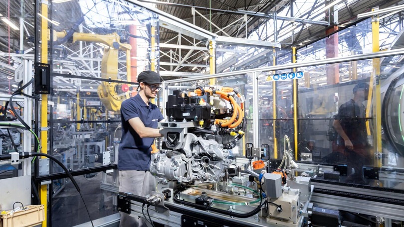 Auto Speed Date: Italia, la sfida della produzione di auto e batterie