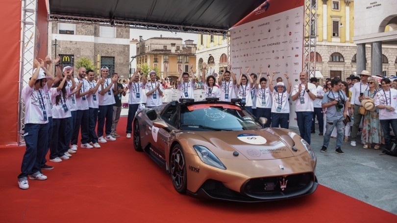 Maserati, la MC20 Cielo autonoma svelata alla 1000 Miglia