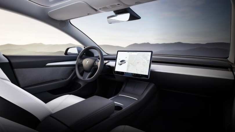 Tesla, la tecnologia Full Self Driving interessa ai rivali